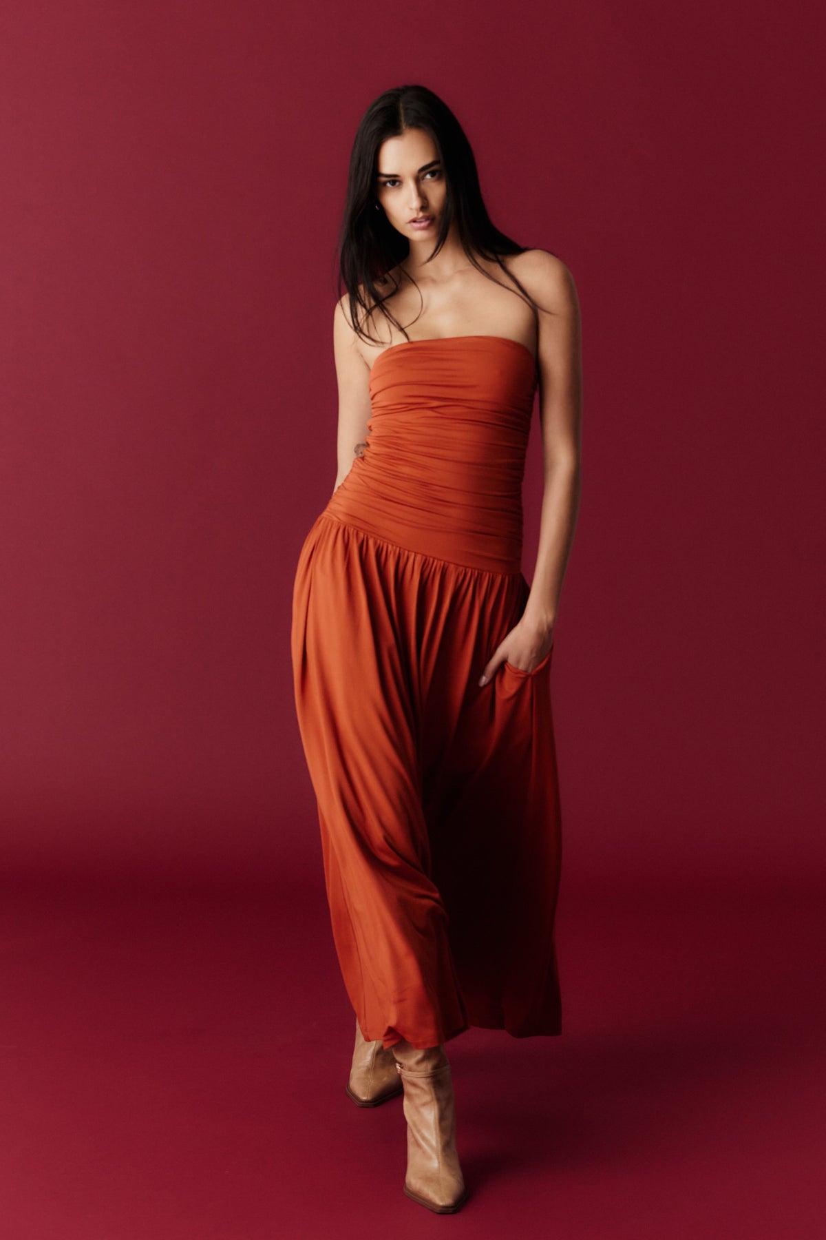 formal dresses in burgundy A-Line Chic Spaghetti-Straps Side-Slit Prom it has a structured sequin mesh Core Colors:Emerald Green Brown Halter Dress |