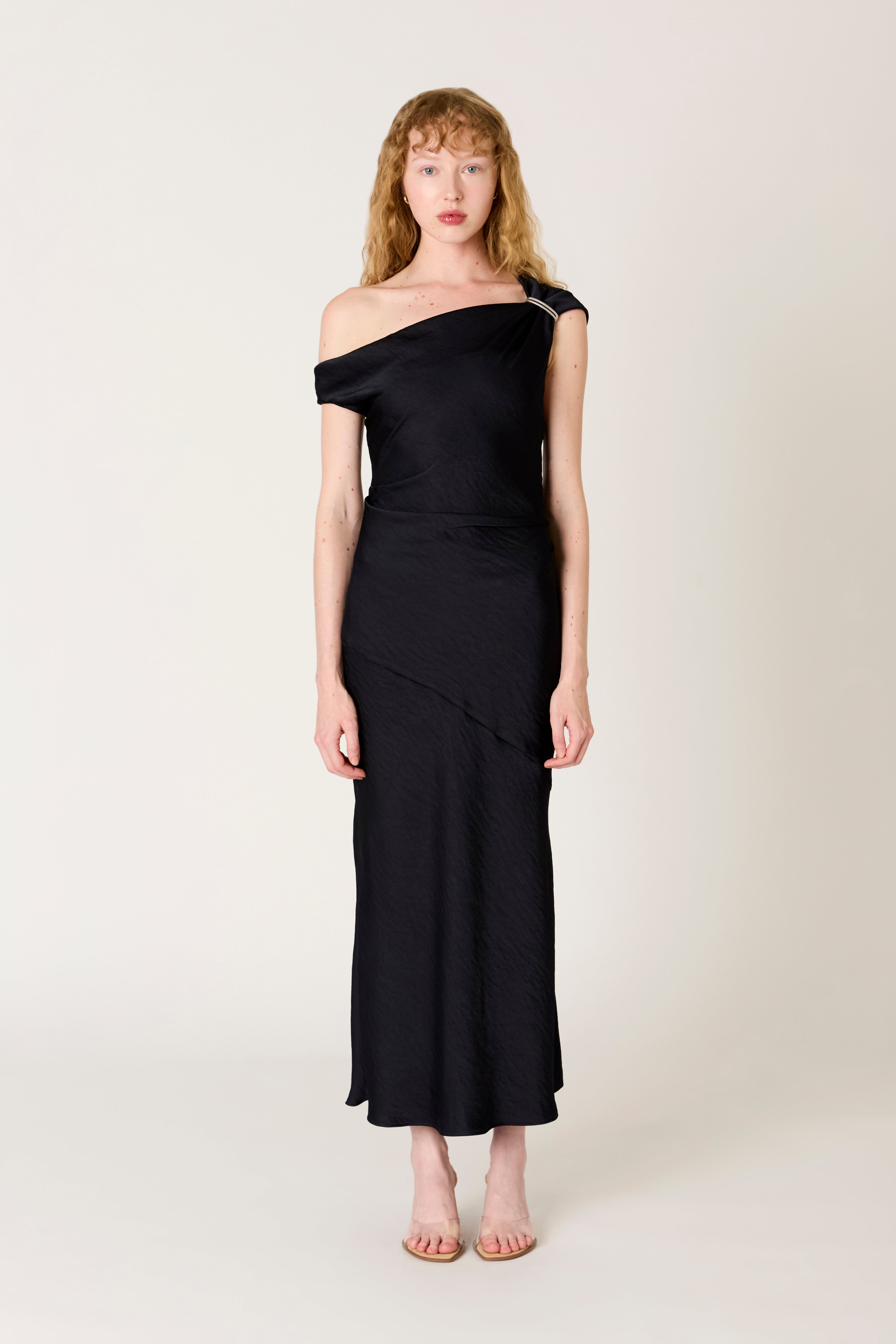 Hiedra Dress in navy front view