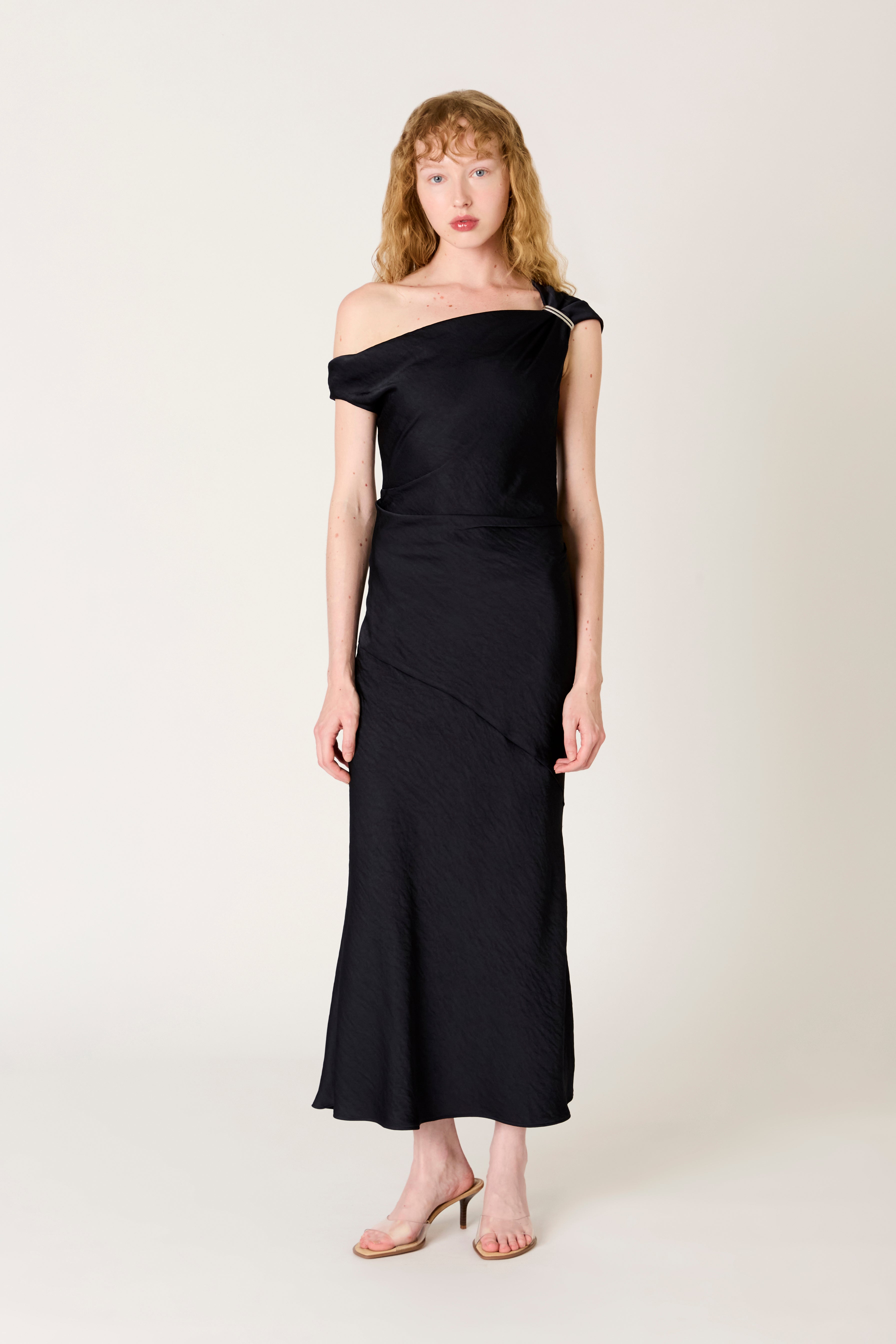 Hiedra Dress in navy front view