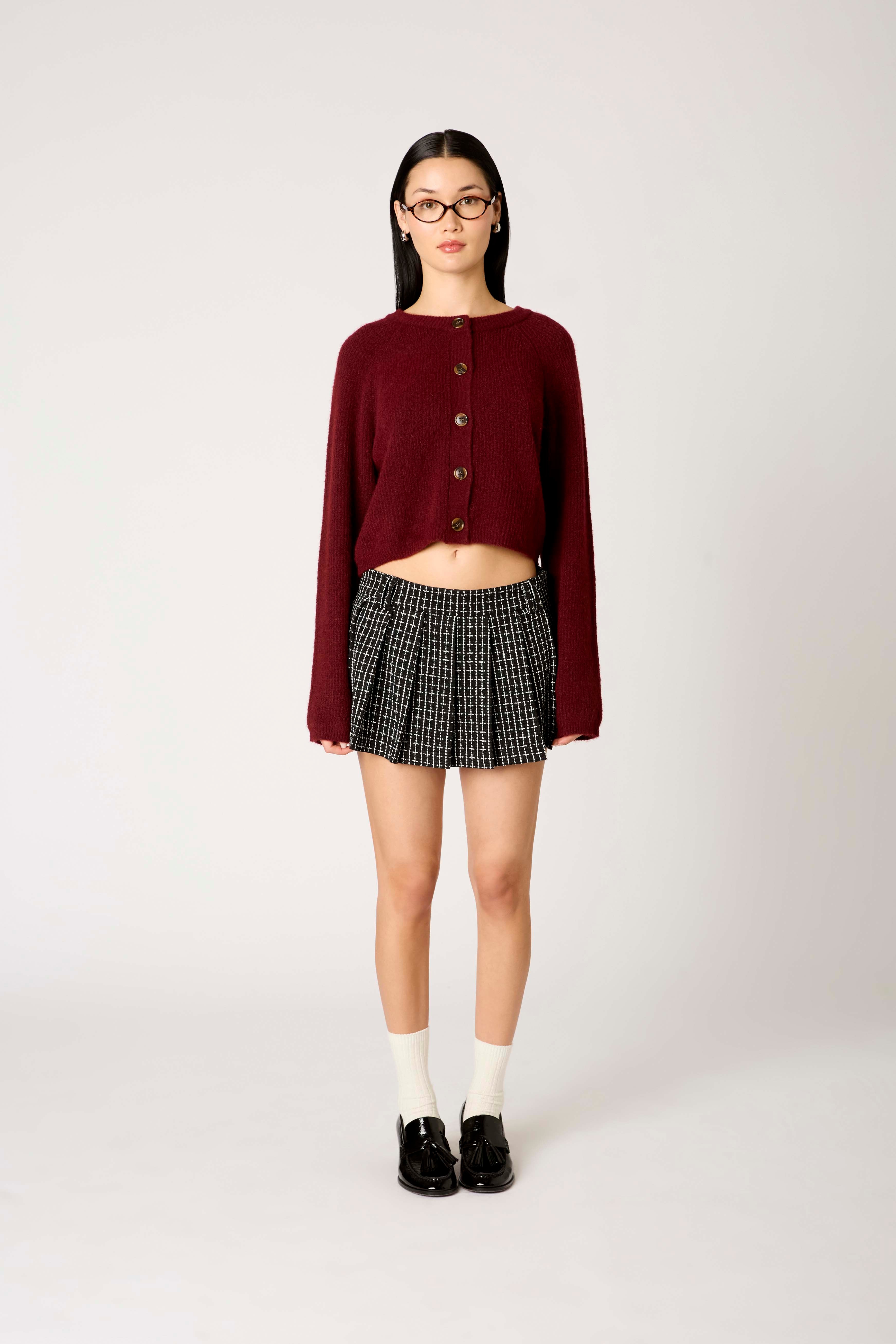 Lisa Sweater – NIA Lisa Sweater – NIA