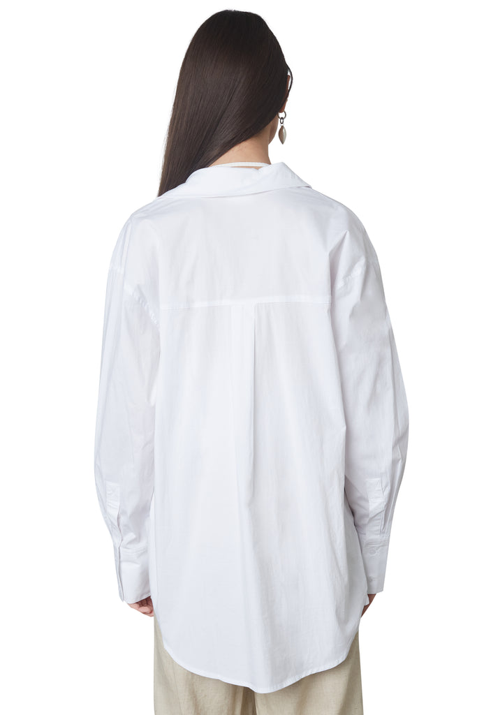 Kenia oversized shirt in white back 