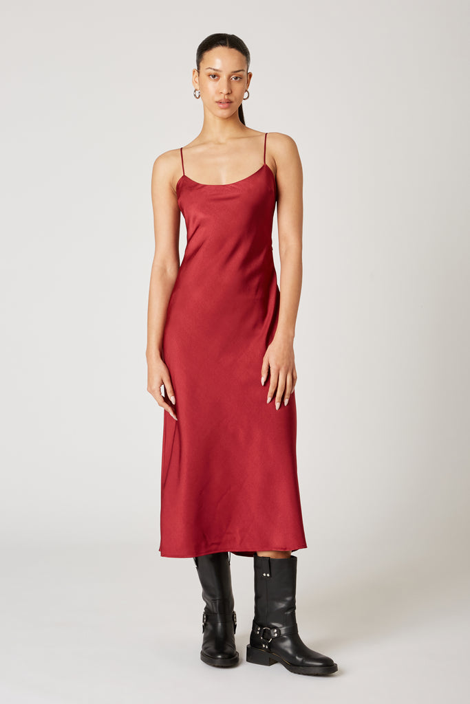 Rumble Dress in garnet front view