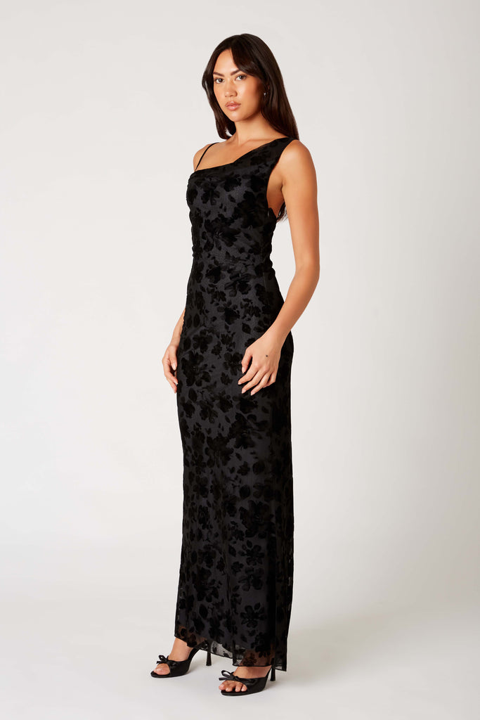 Roberto Dress in black side view