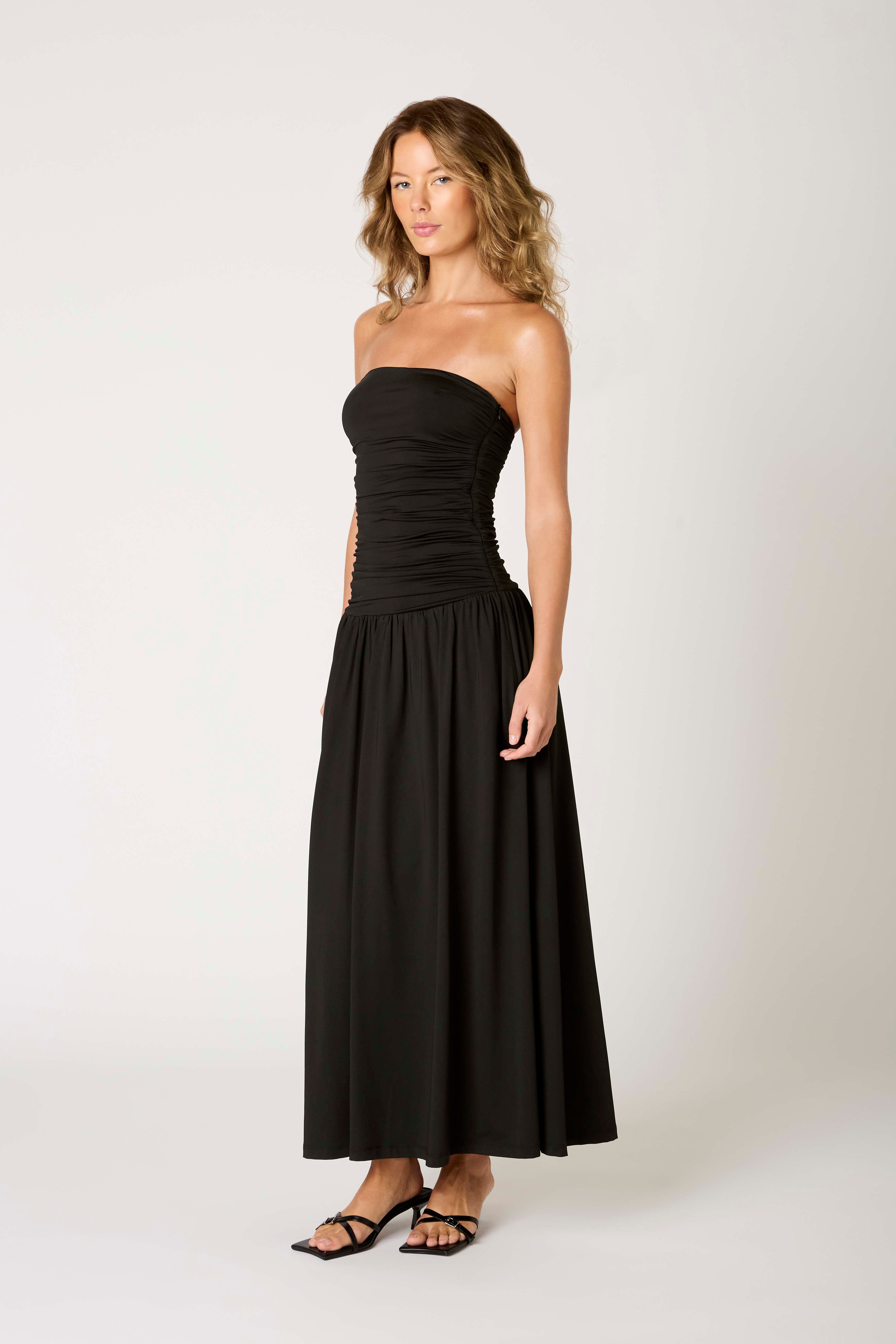 Santal Dress in black side view
