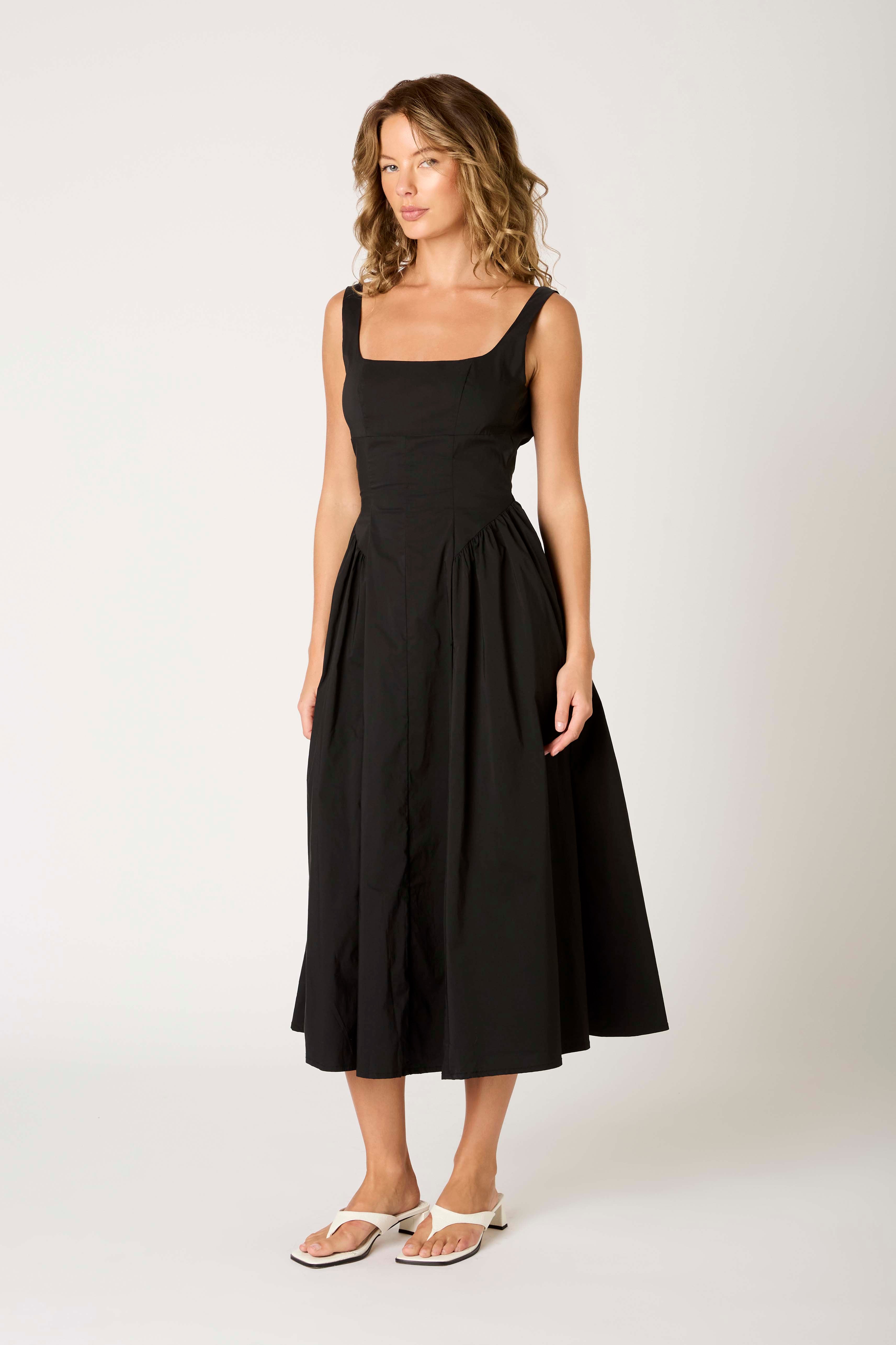 Daisy Dress in black side view
