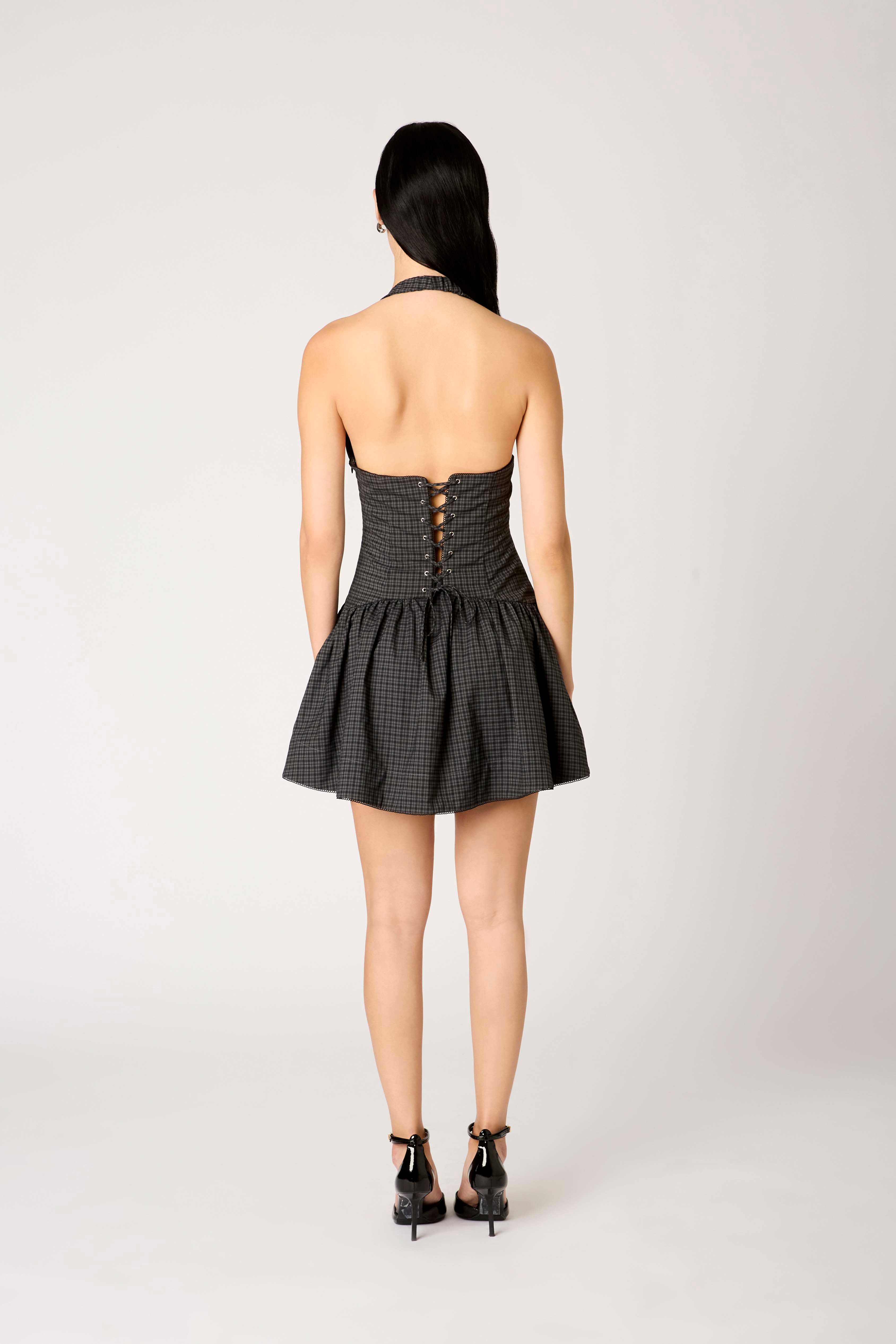 Ollie Dress in black back view 