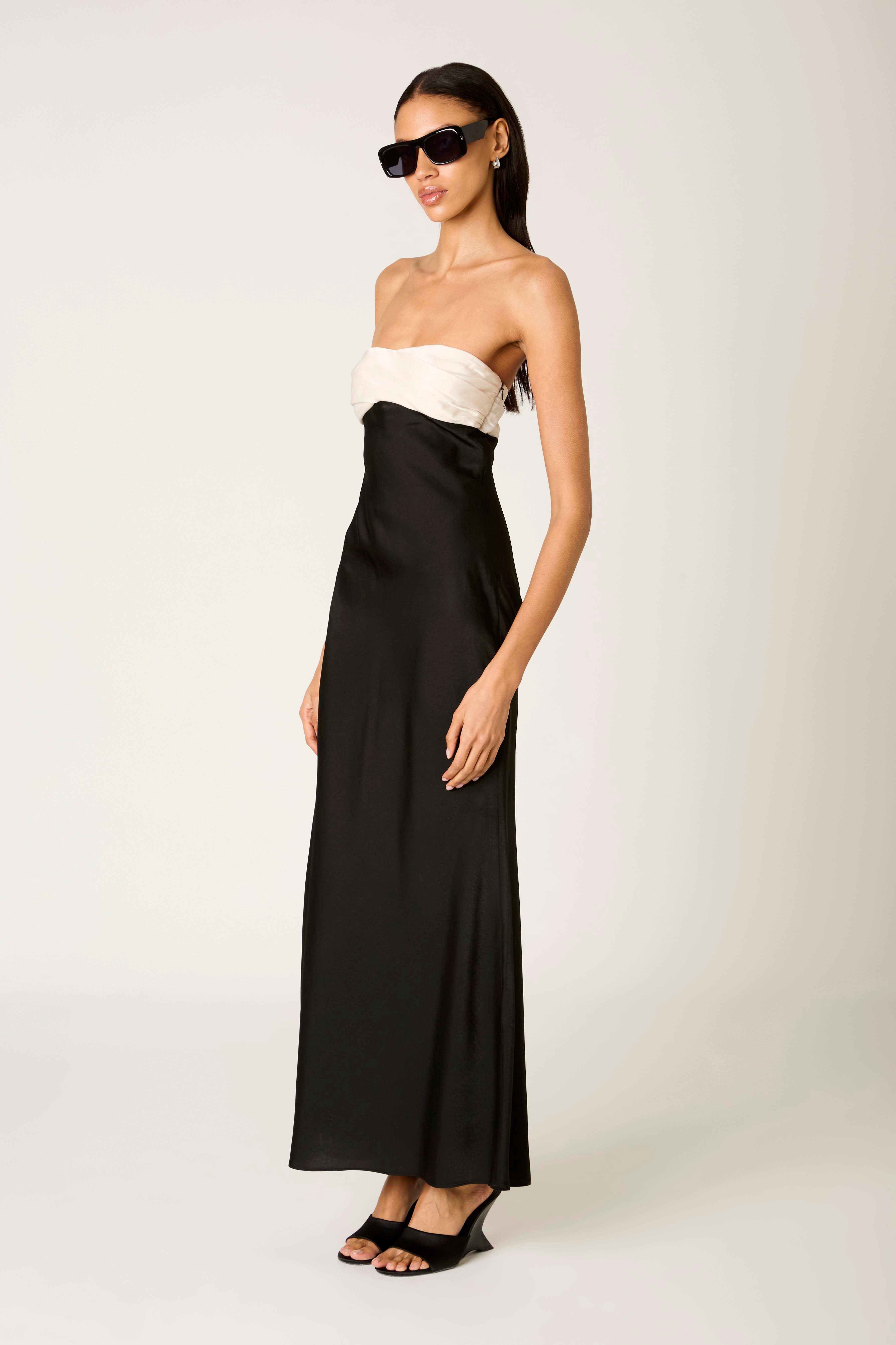 Sunset Dress in black side view