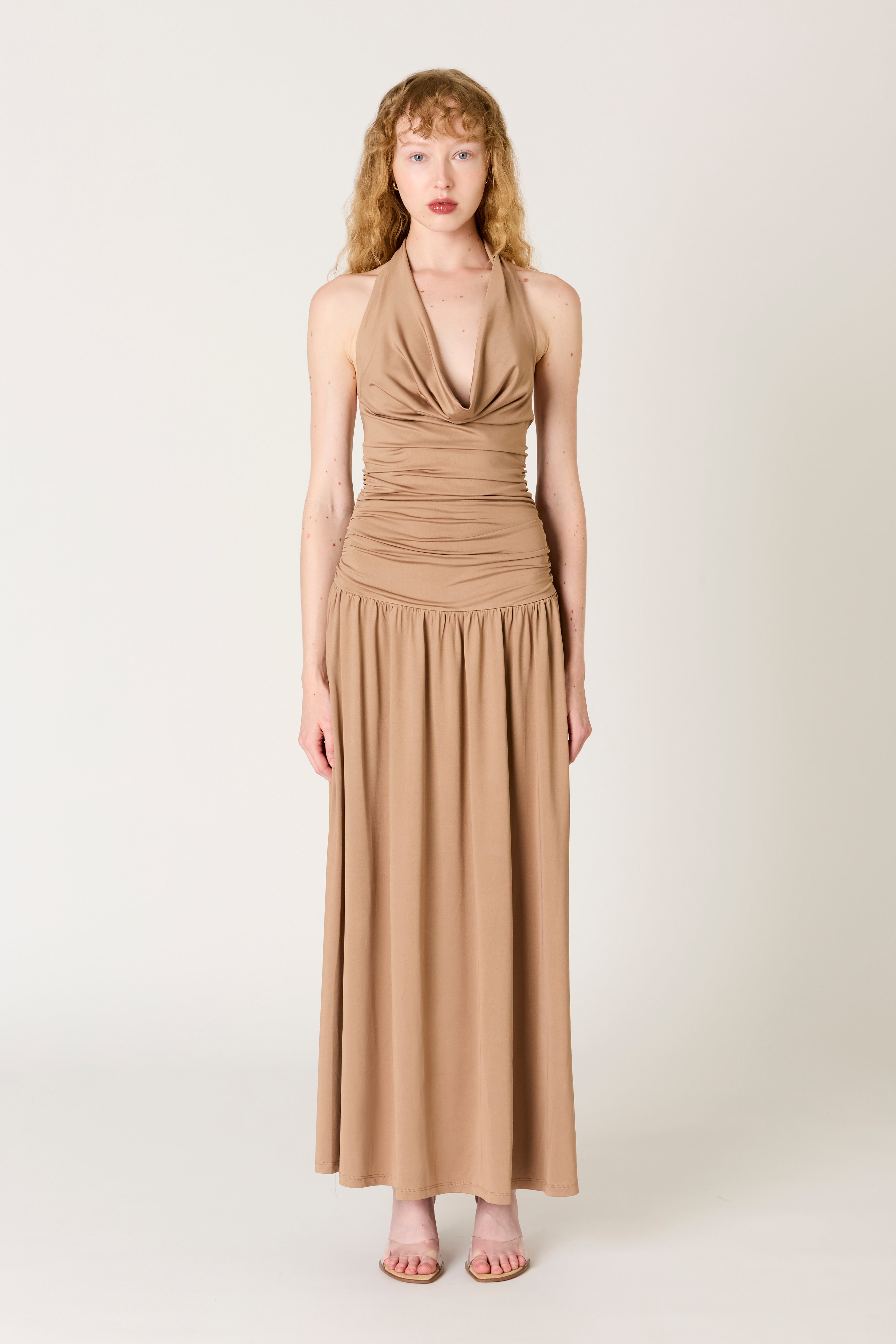 Fantasía Dress in mocha front view