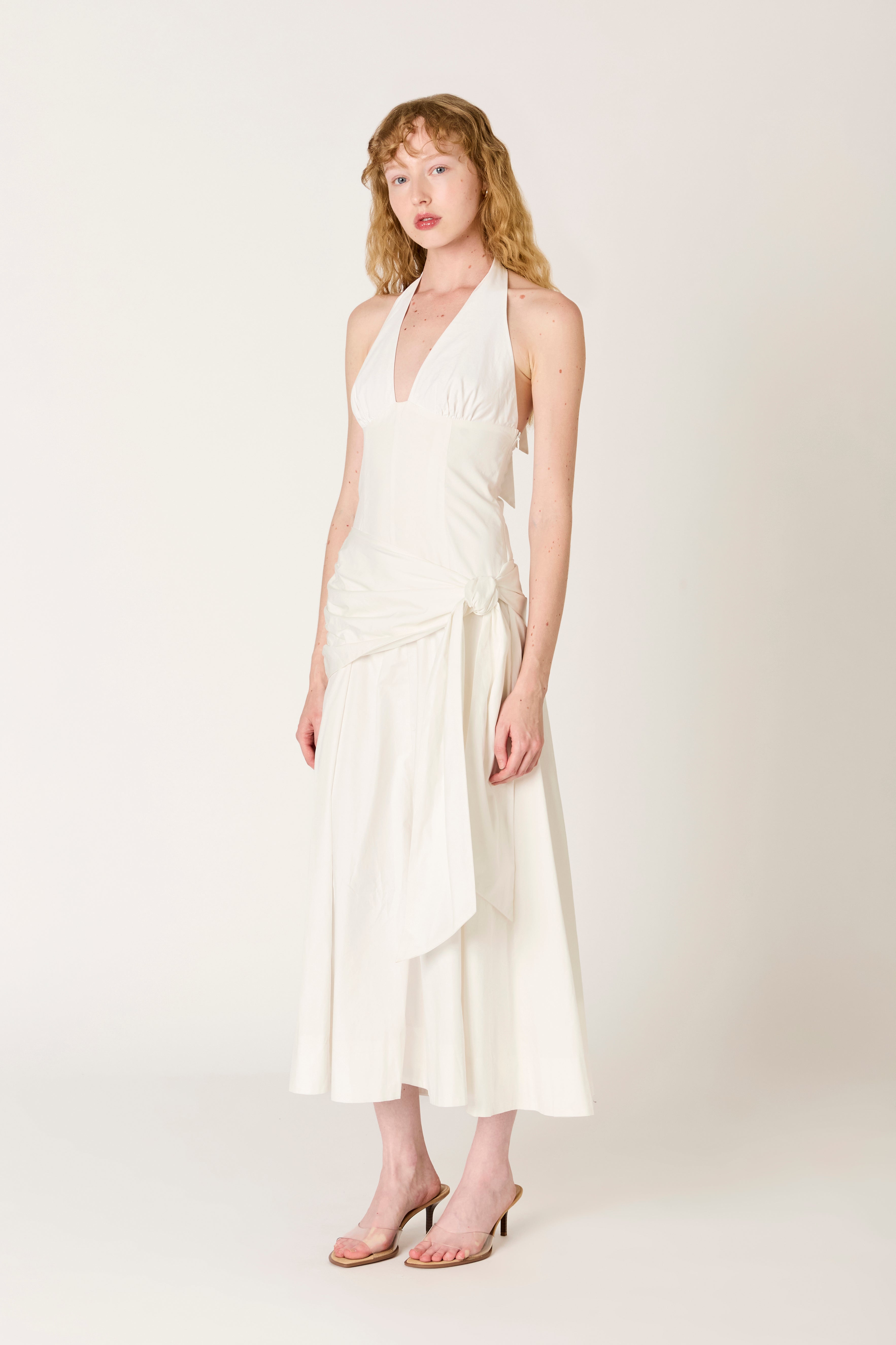 Cádiz Dress in white side view