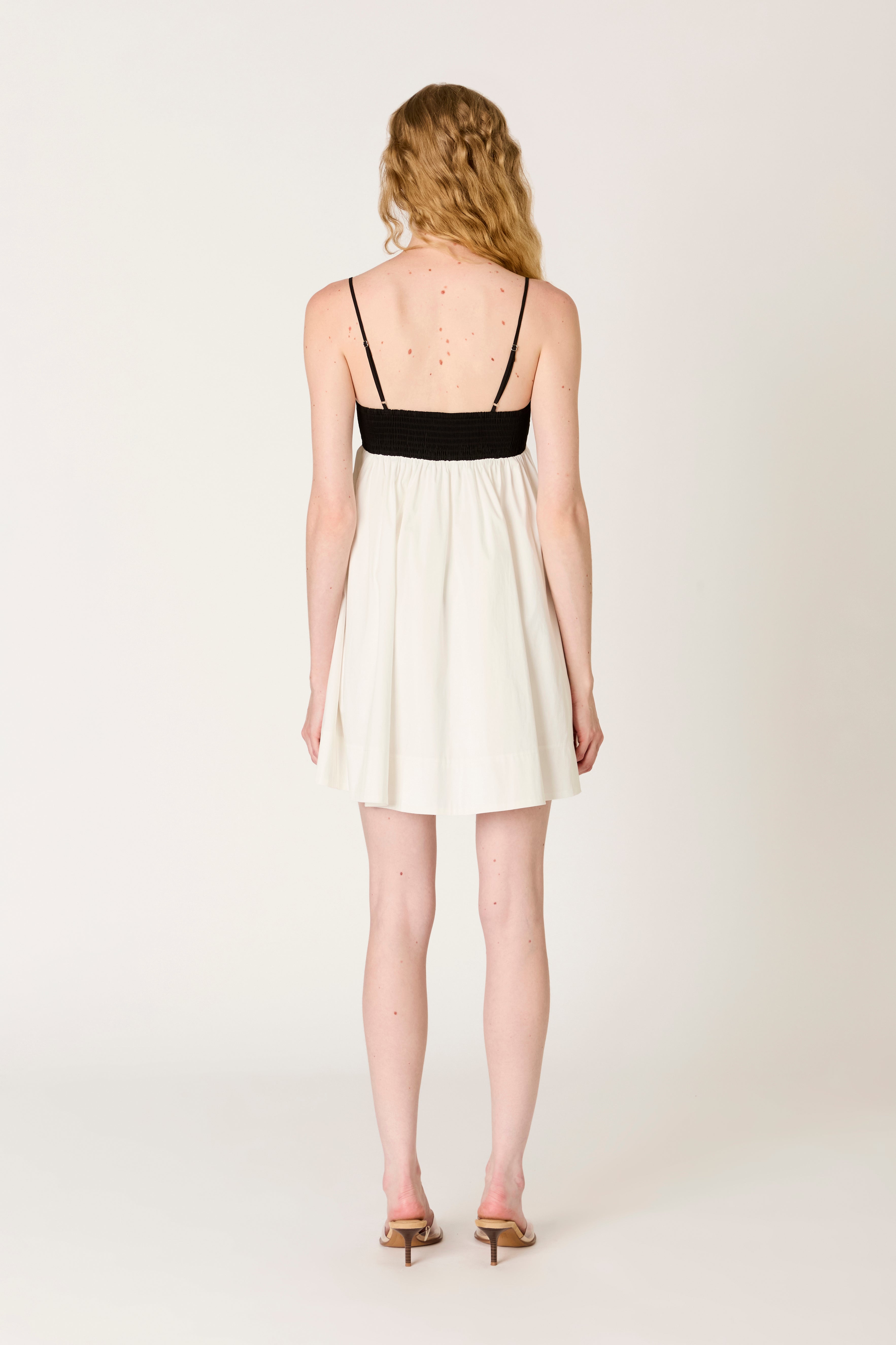 Girasol Dress in black/white back view
