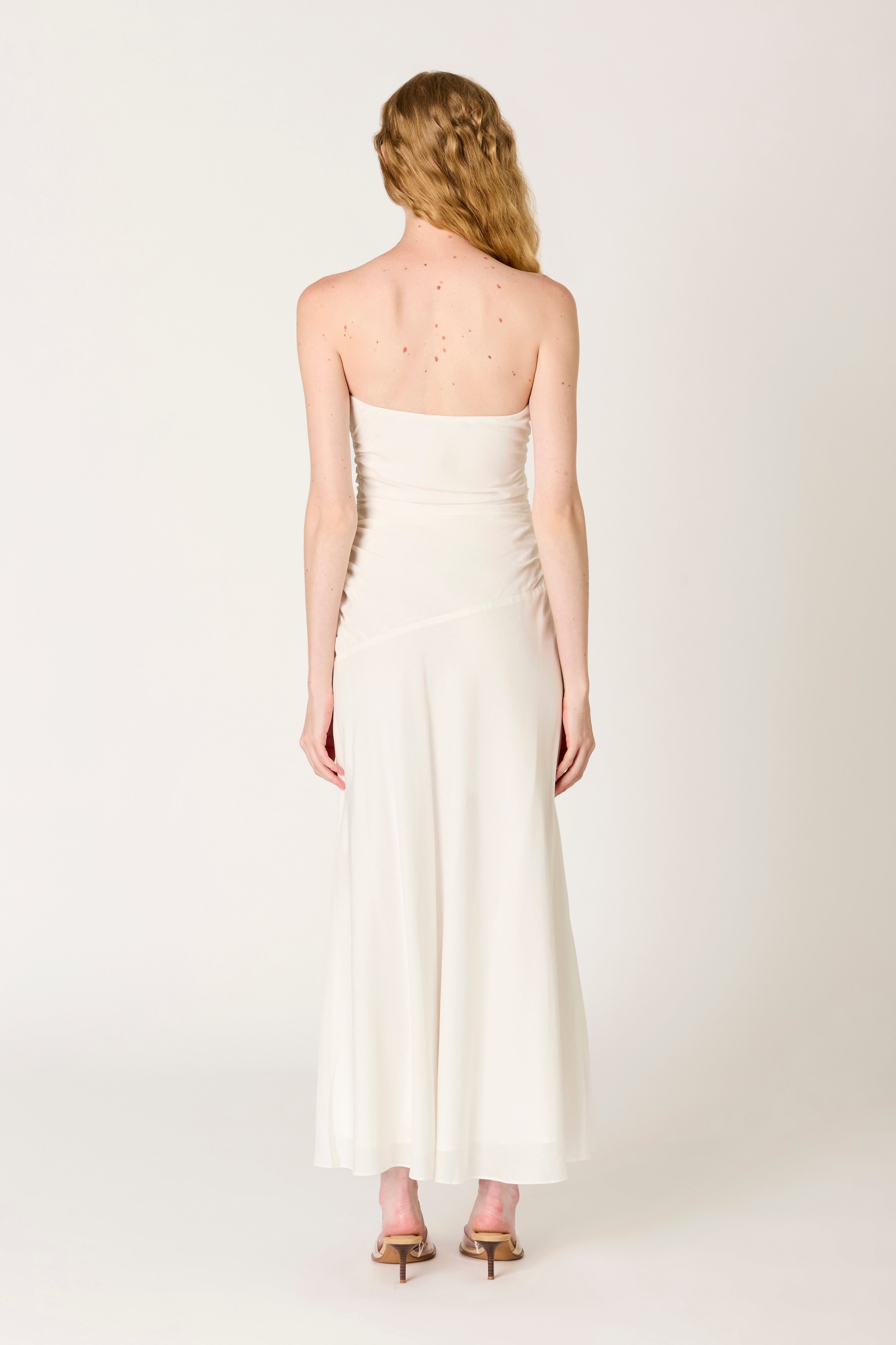 Caricia Dress in white back view