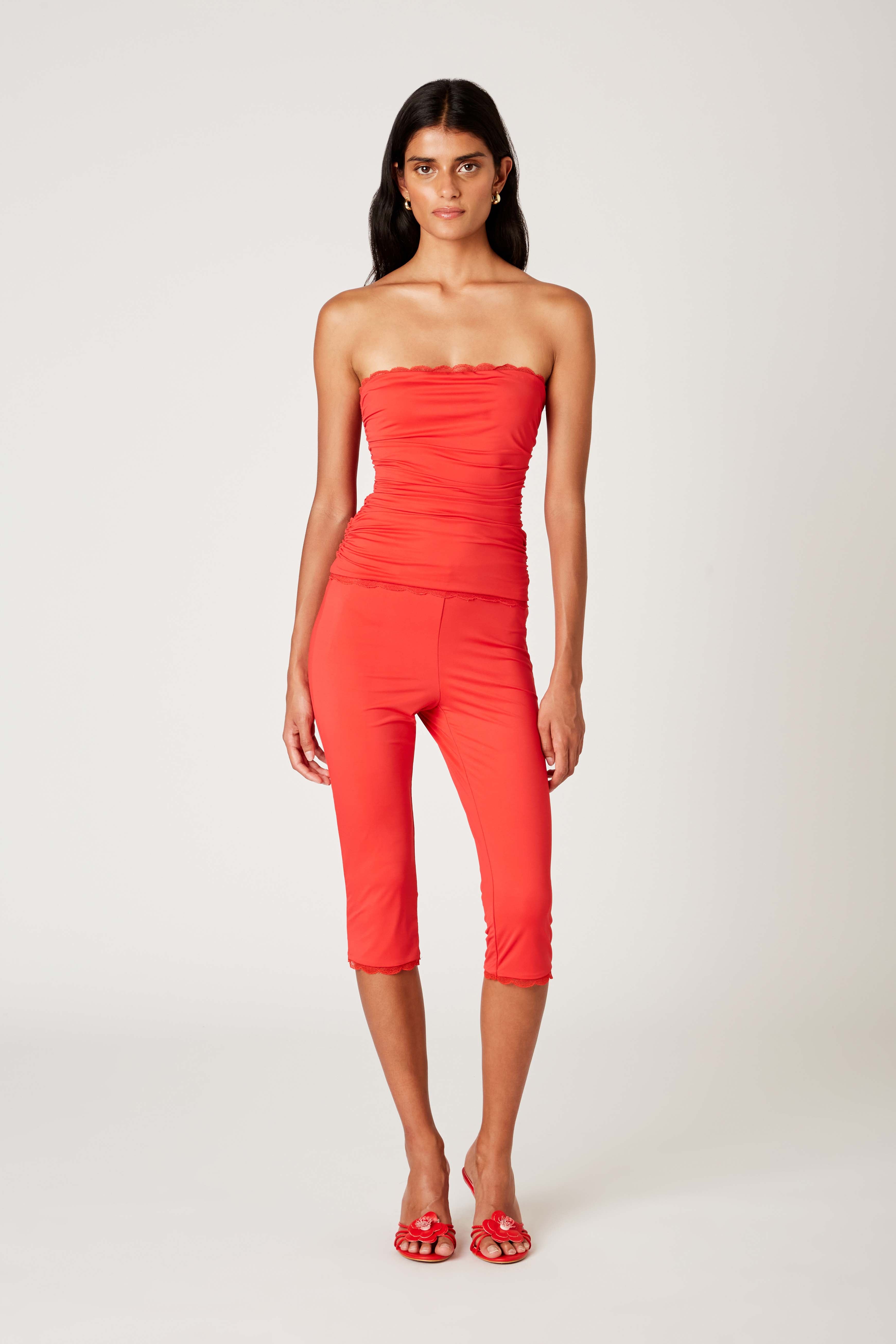 Timotheé Capri in cherry front view