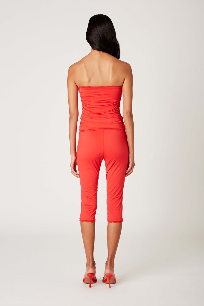 Timotheé Capri in cherry back view