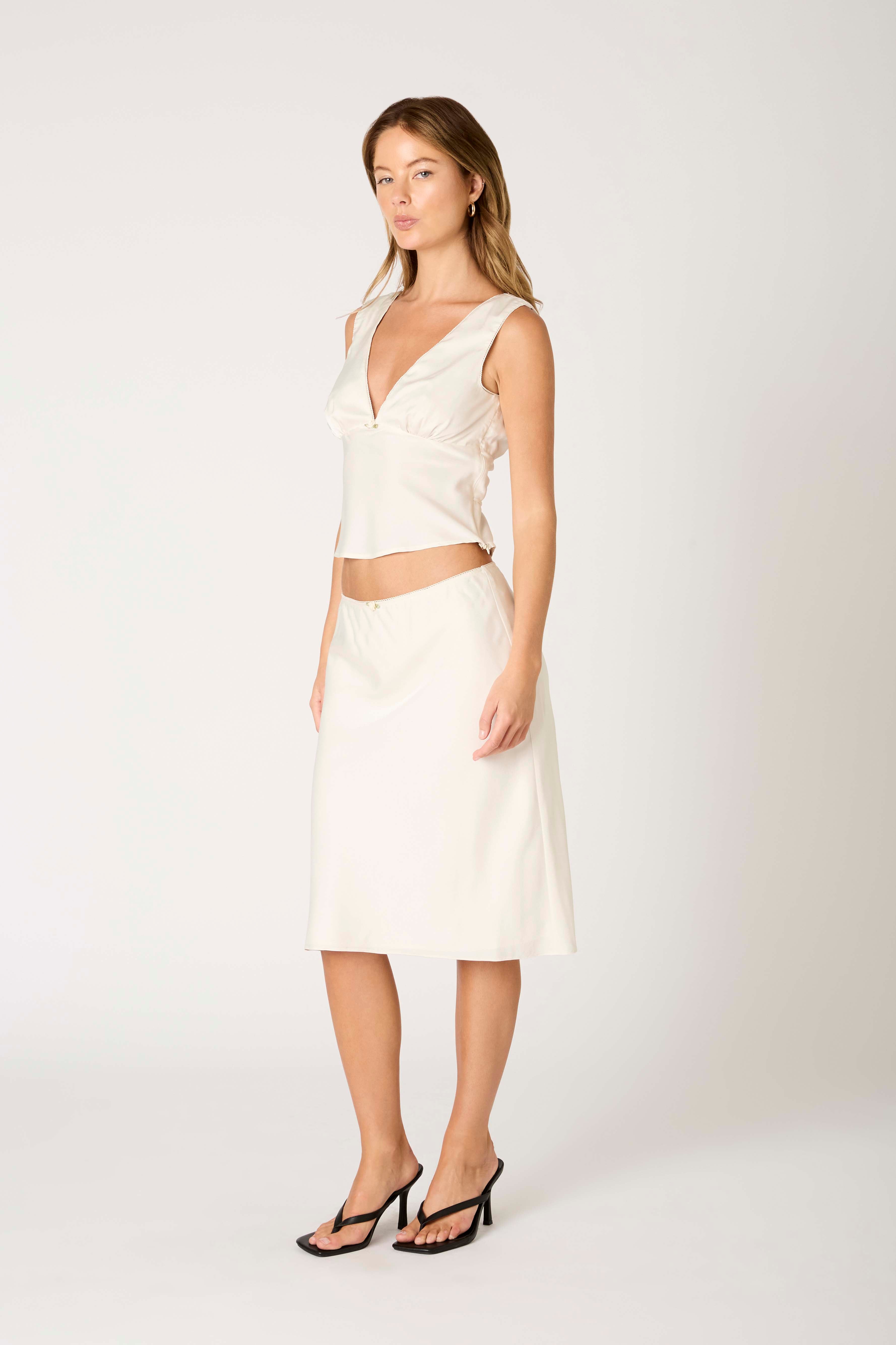 Oud Skirt in ecru side view