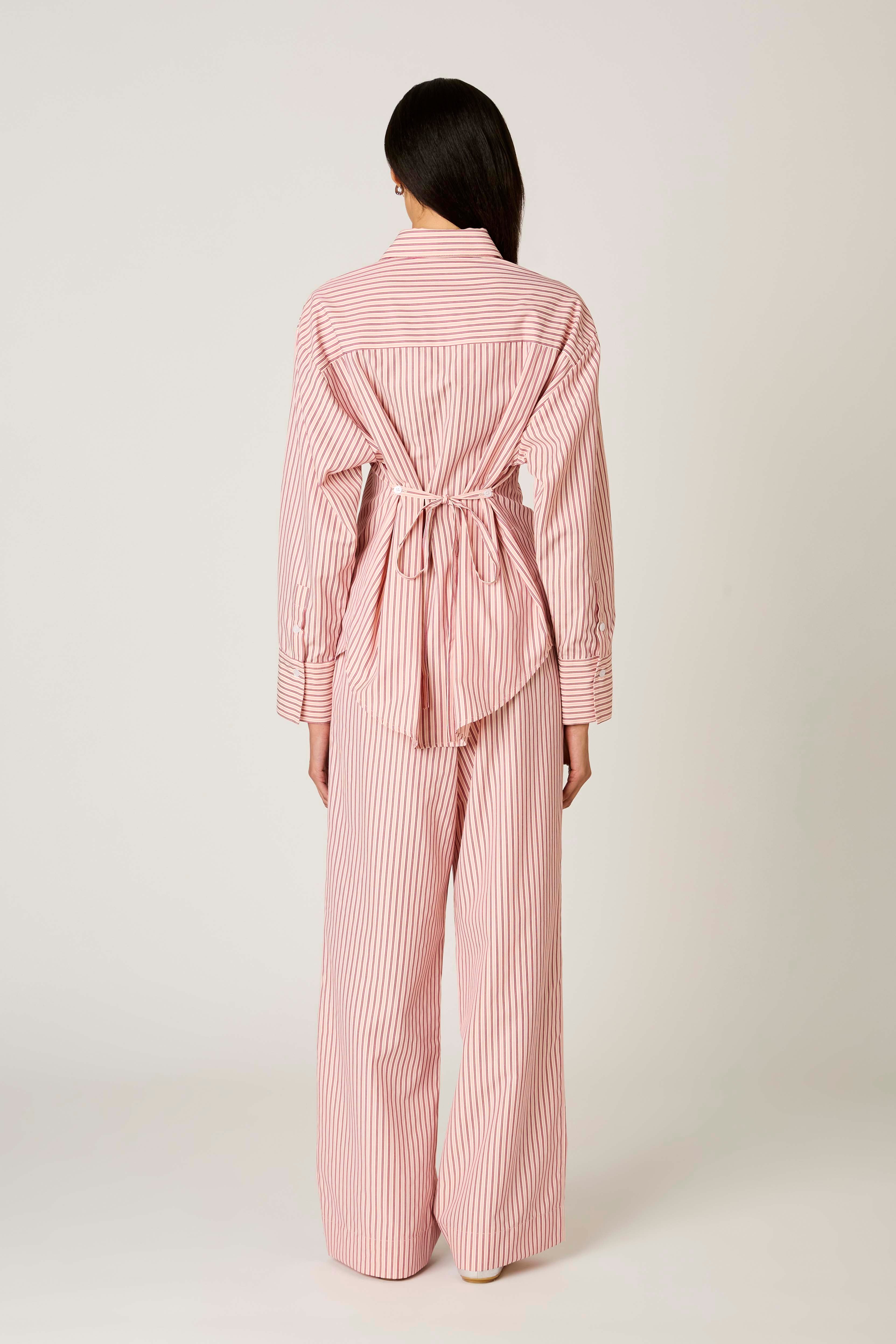 Khonny Pant in wine back view