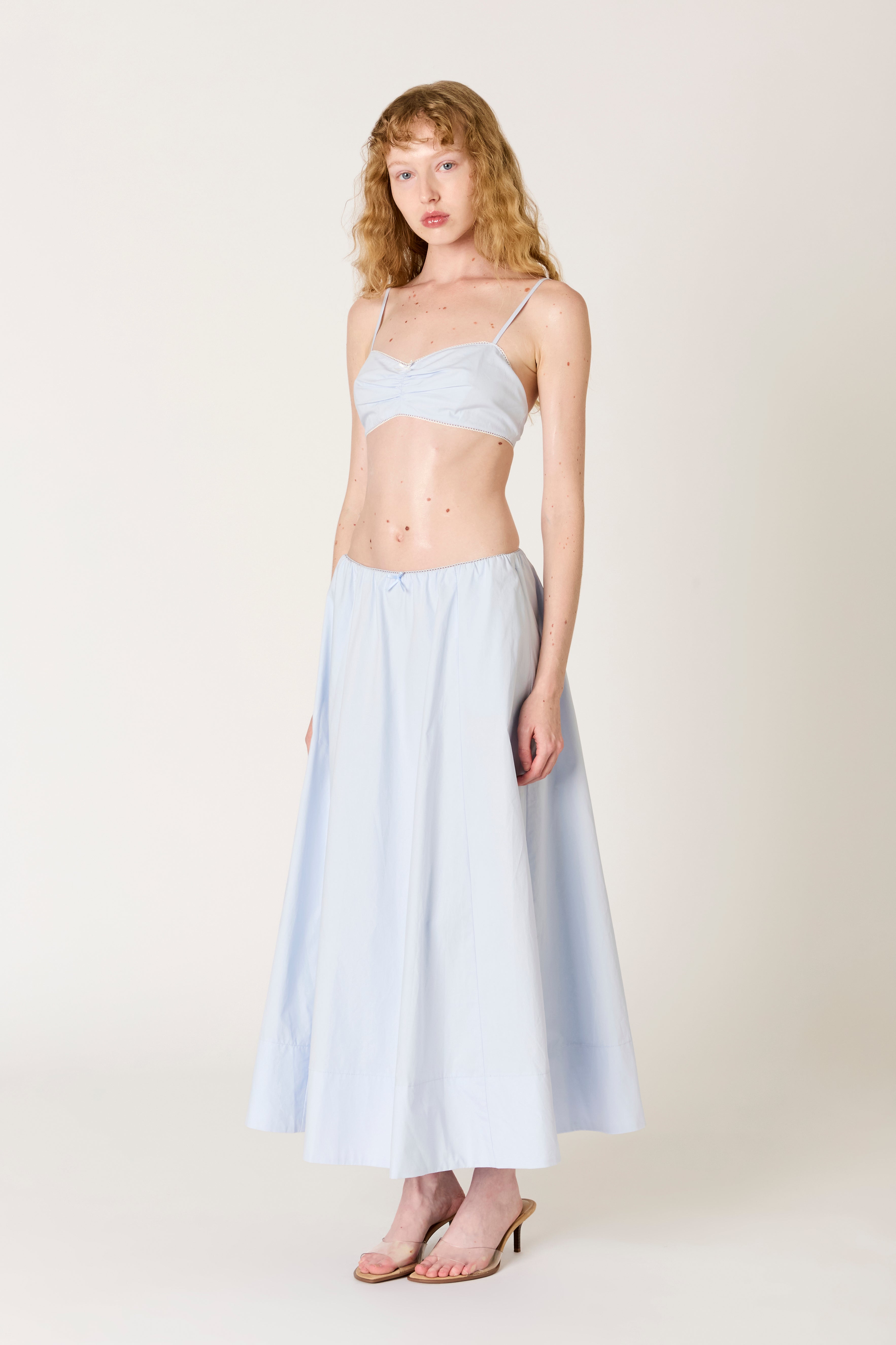 Noche Skirt in sky side view