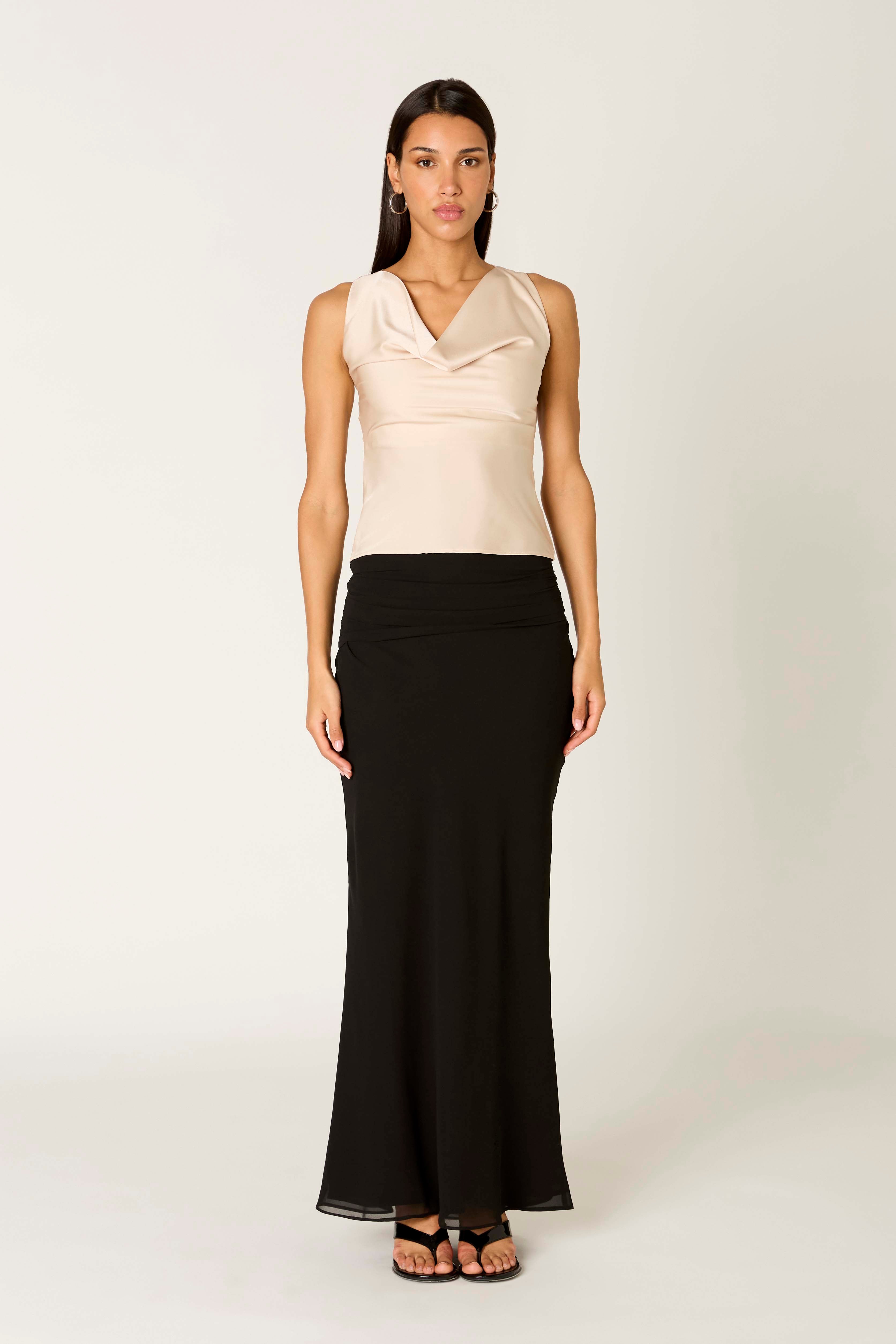 Nube Skirt in black front view