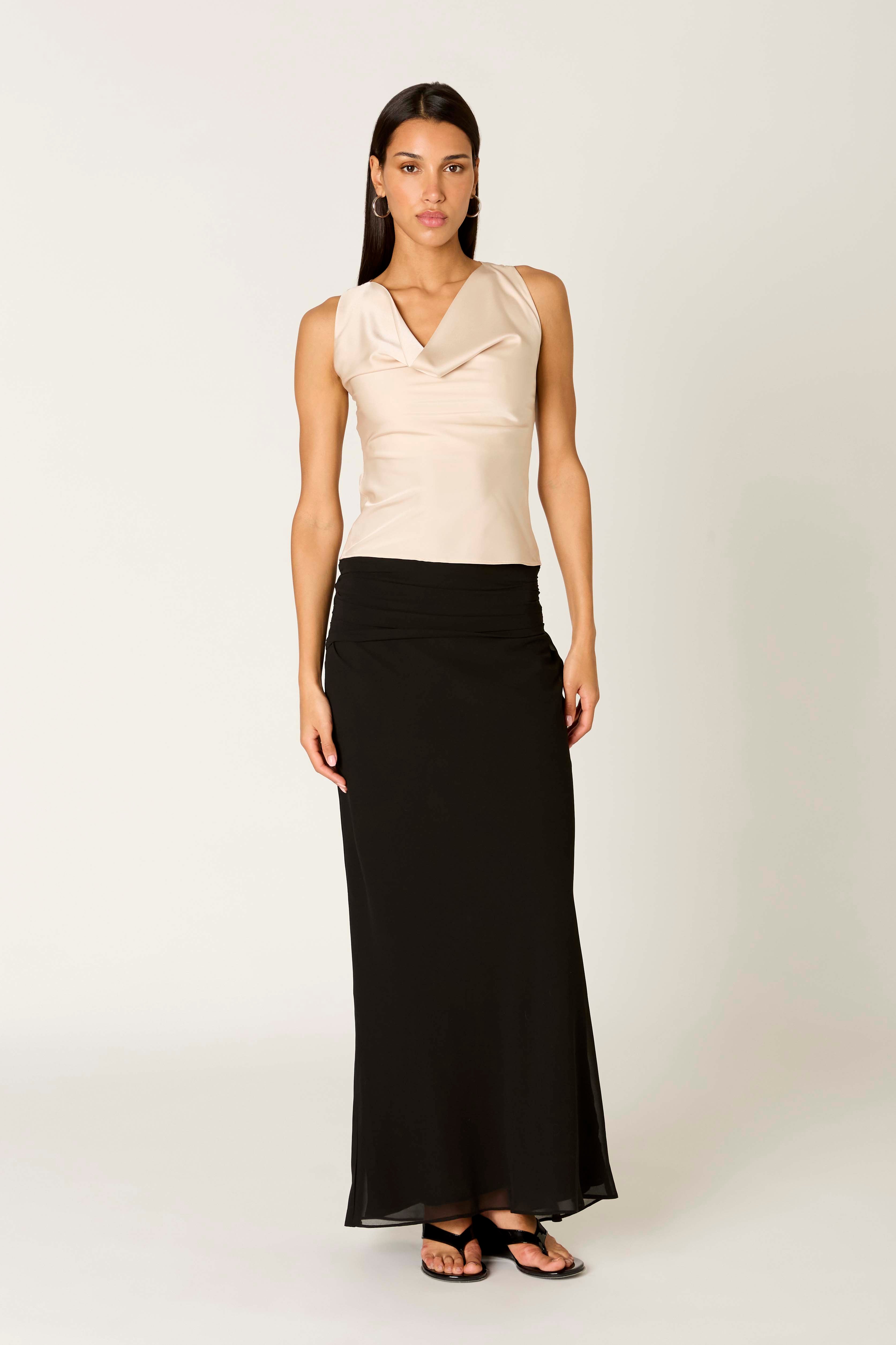 Nube Skirt in black front view