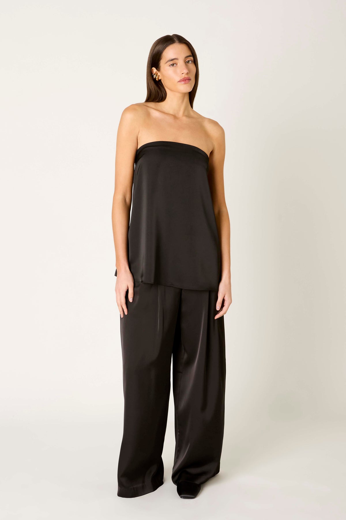 Hartfield Pant in black front view