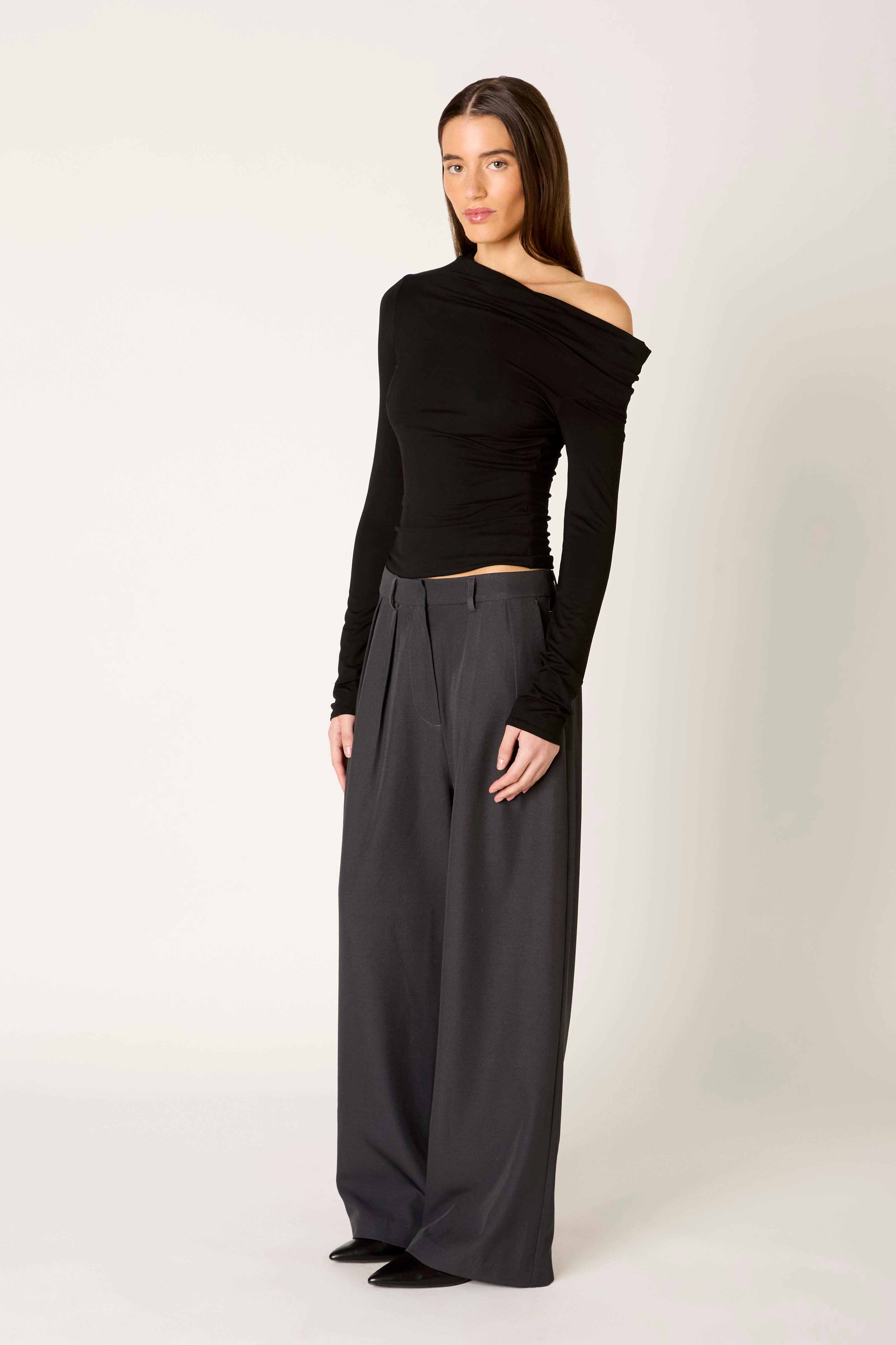 Highbury Pant in black side view