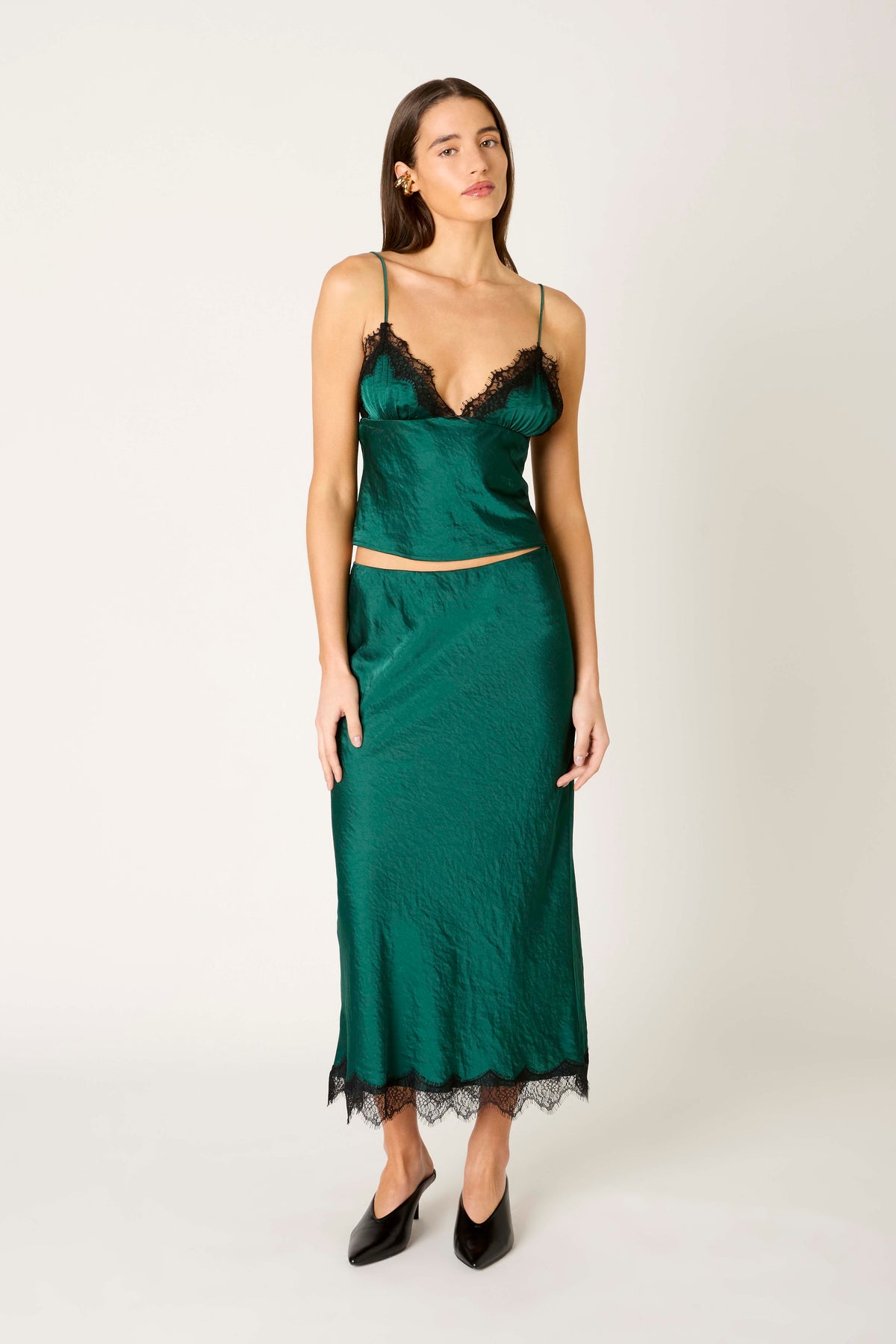 Brontë Skirt in hunter front view