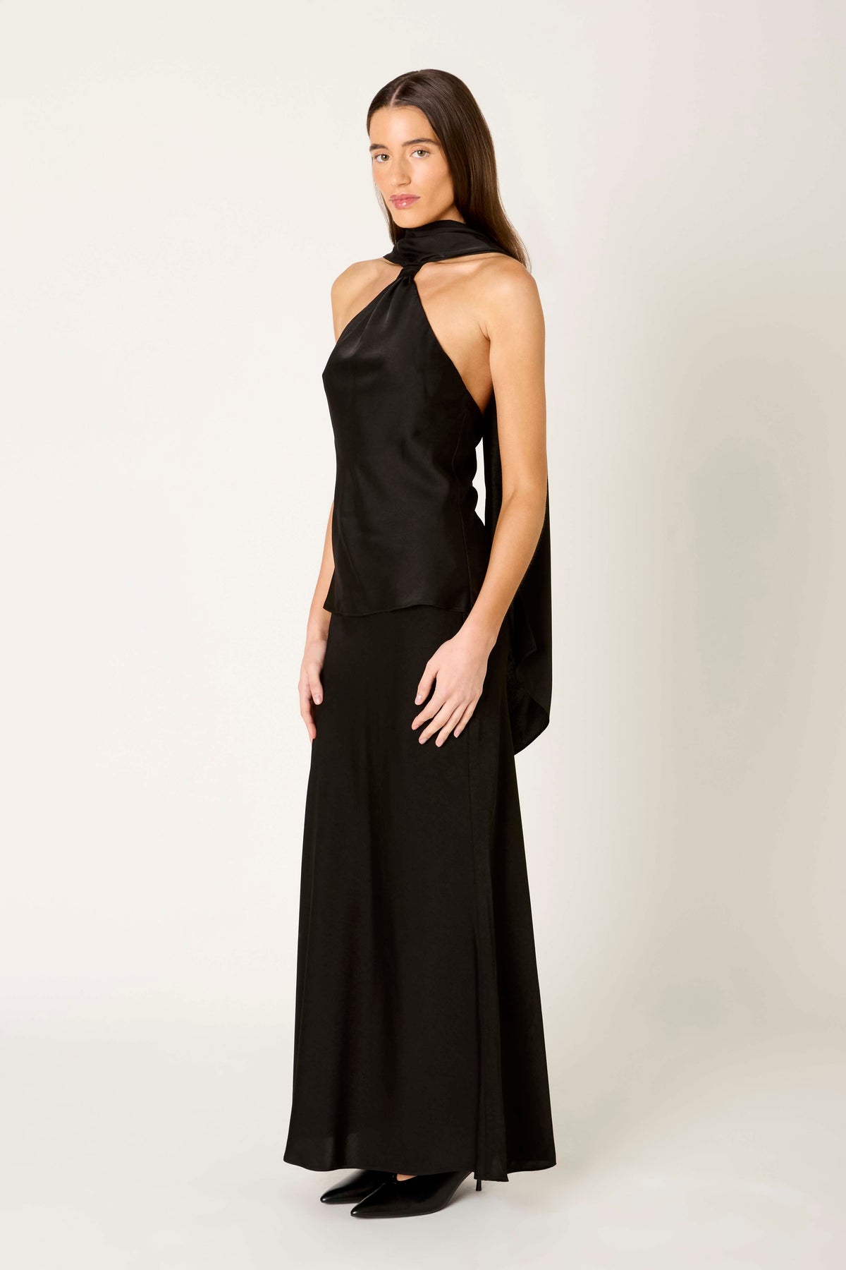Robbie Skirt in black side view