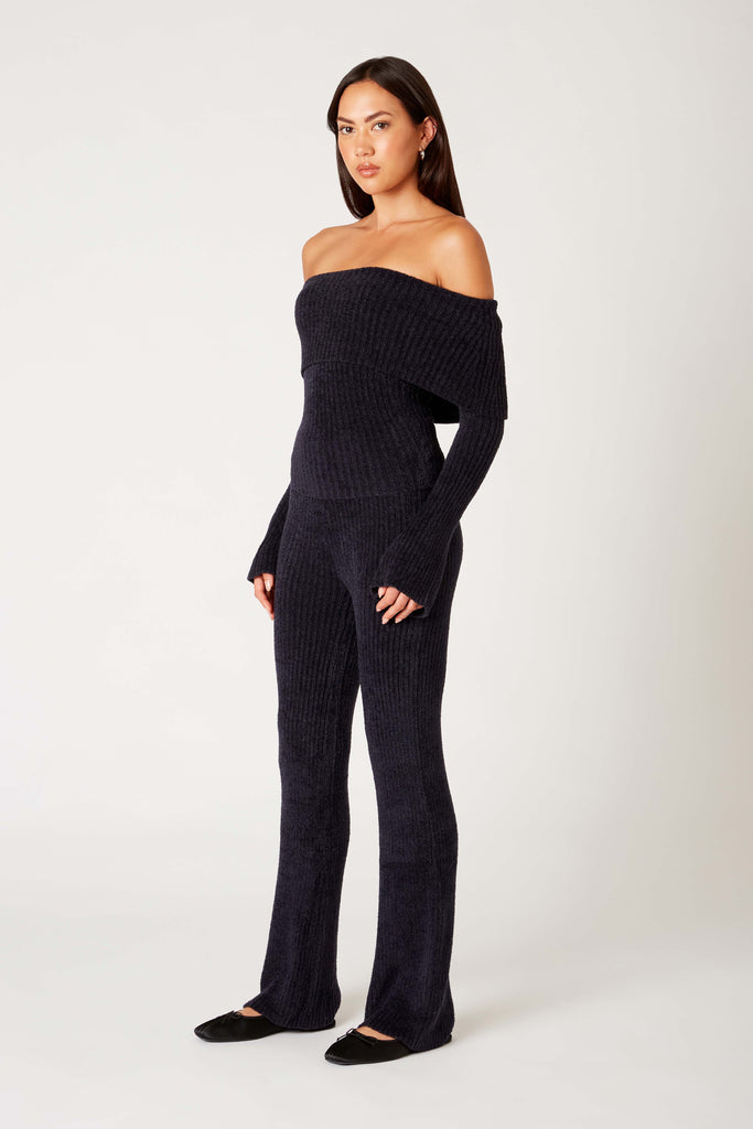 Knit Sweater Pant in midnight side view