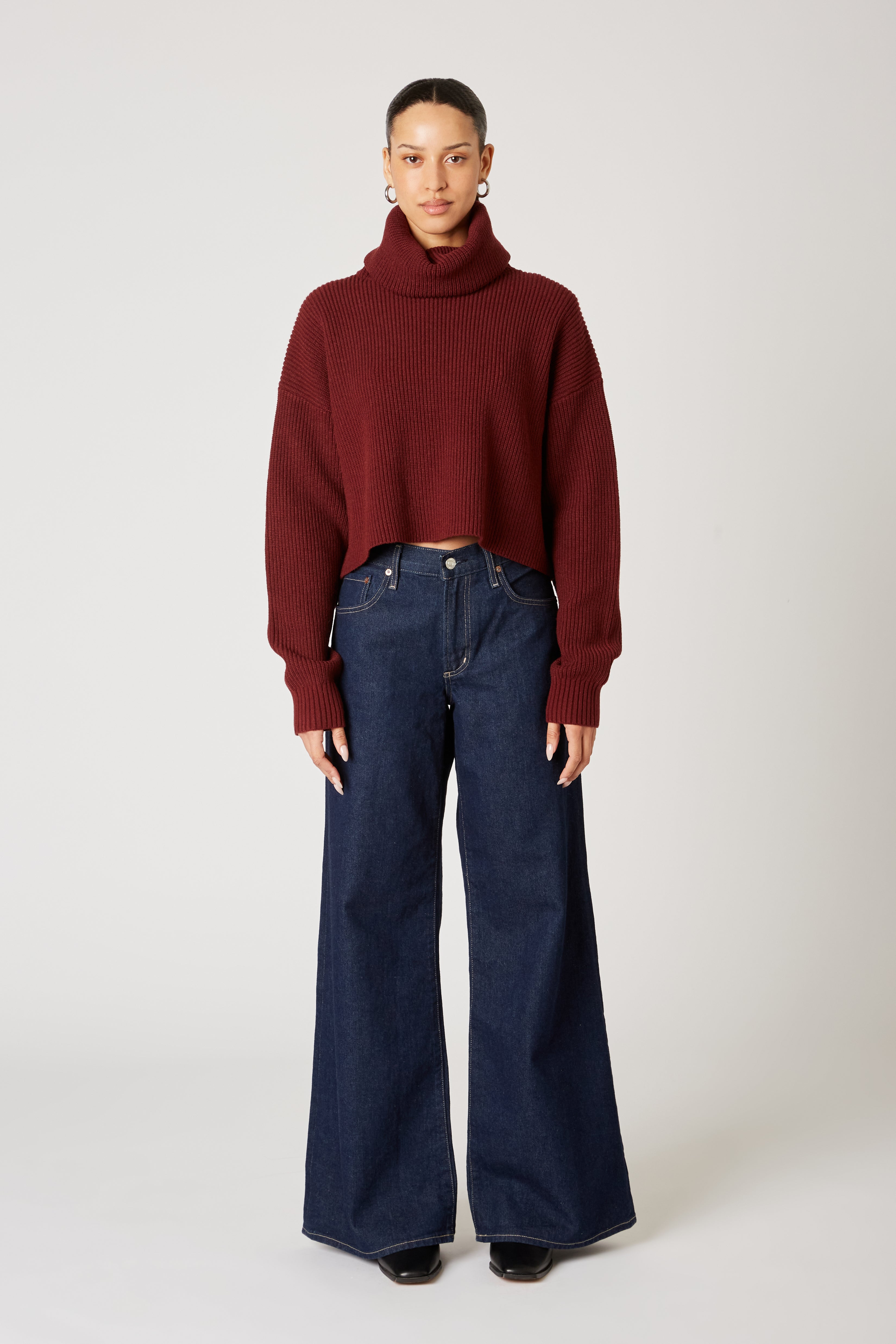 Gstaad Sweater in cherry cola front view