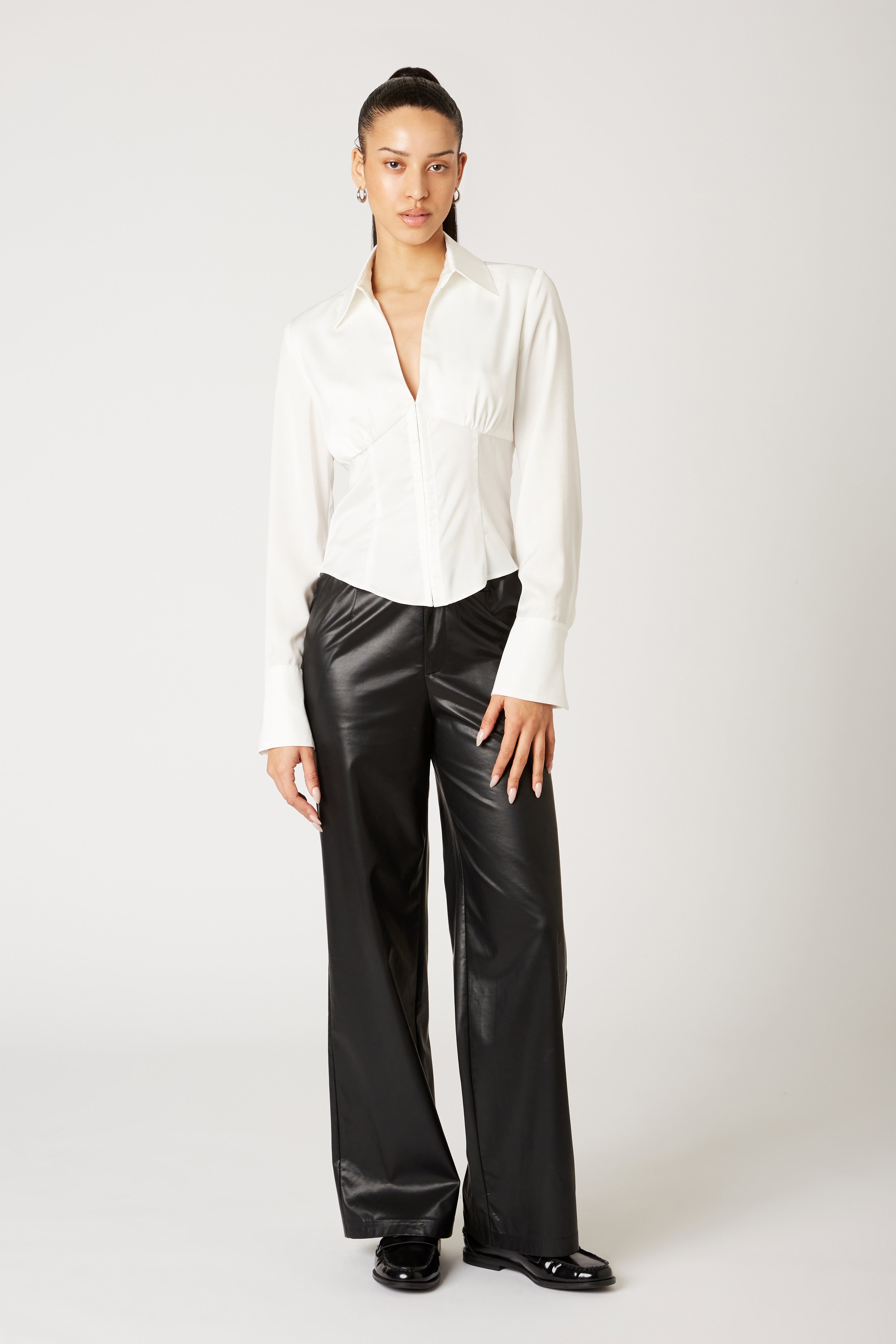 Yara Top in white front view