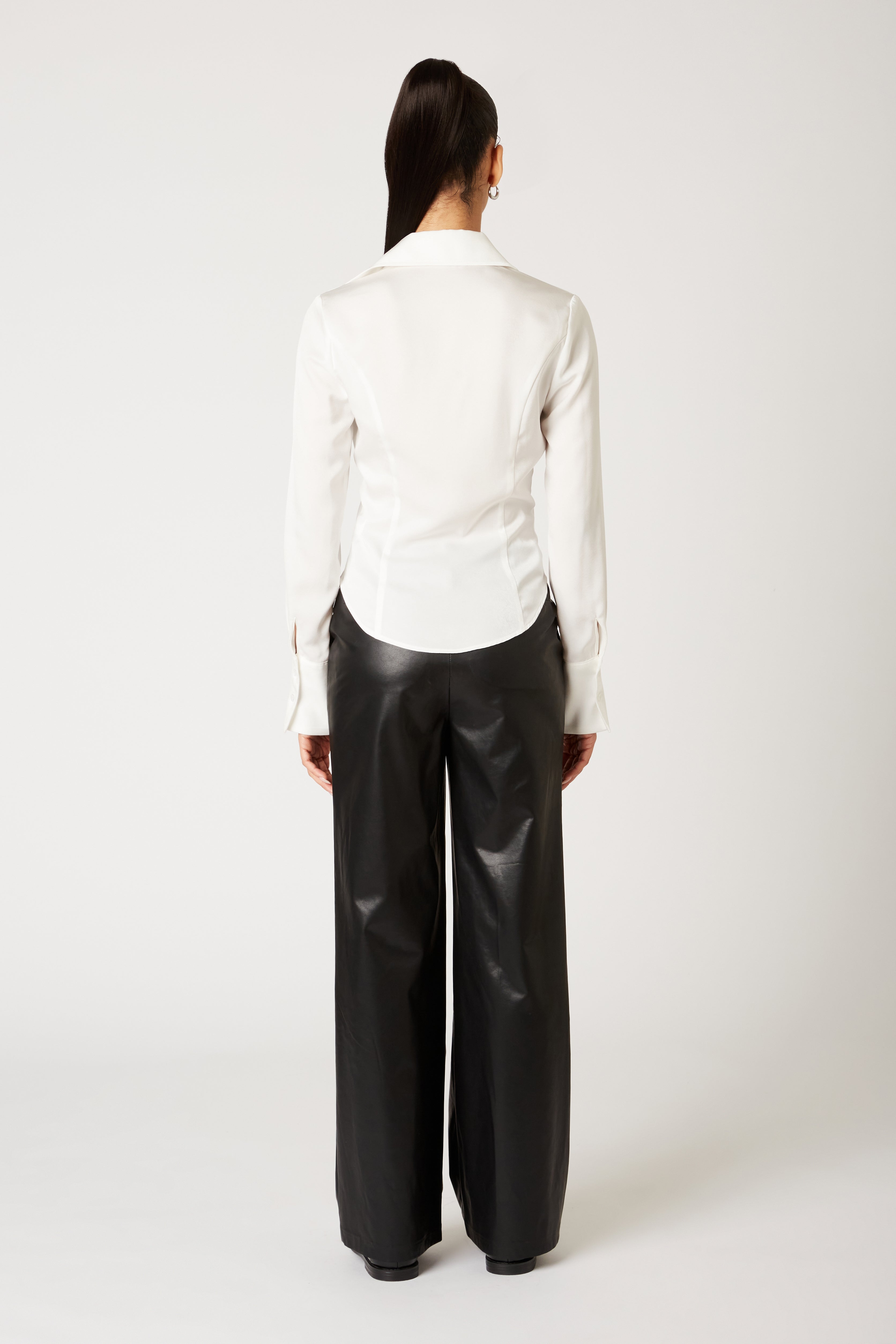 Yara Top in white back view