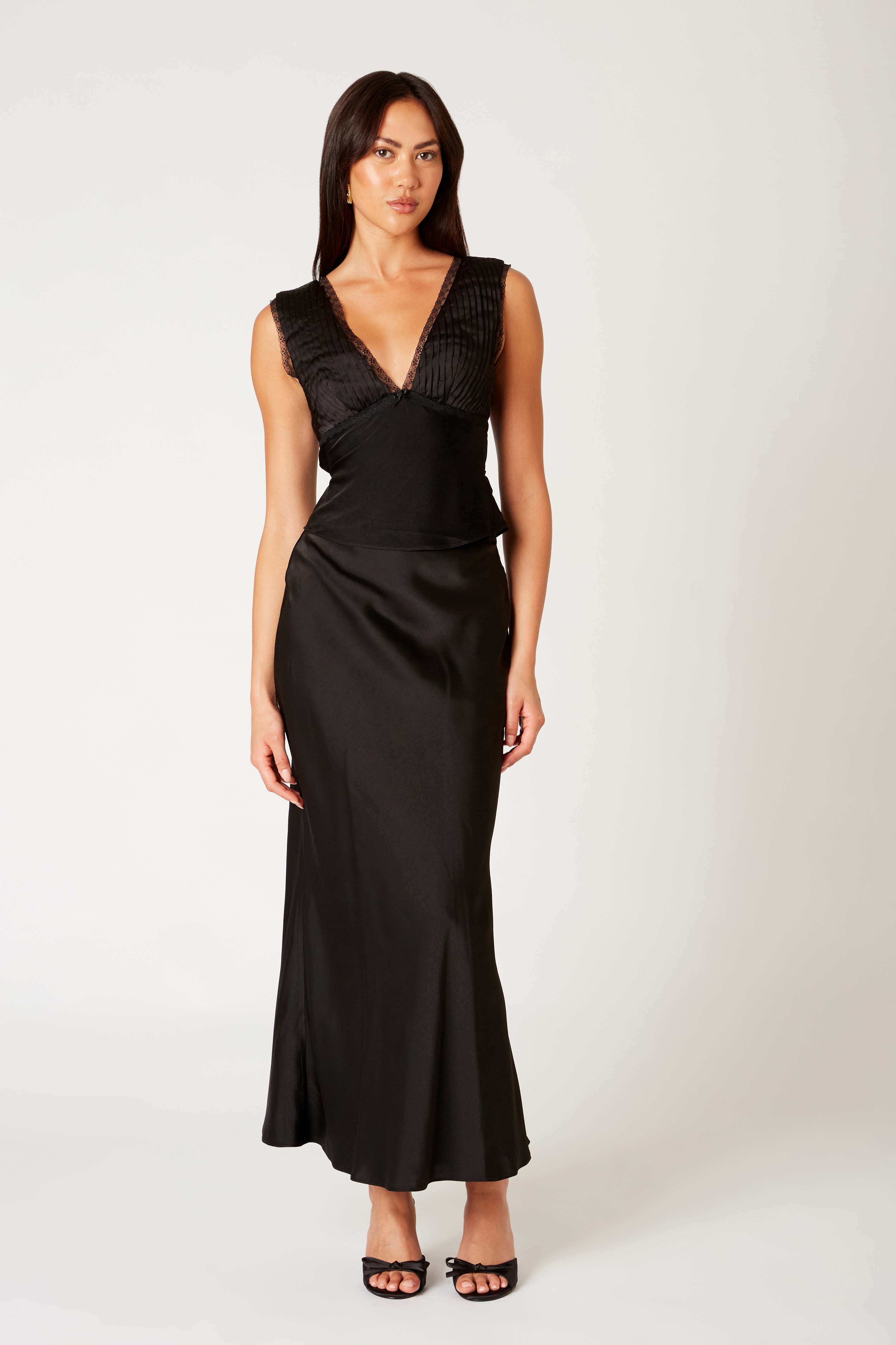 Arlo Top in black front view