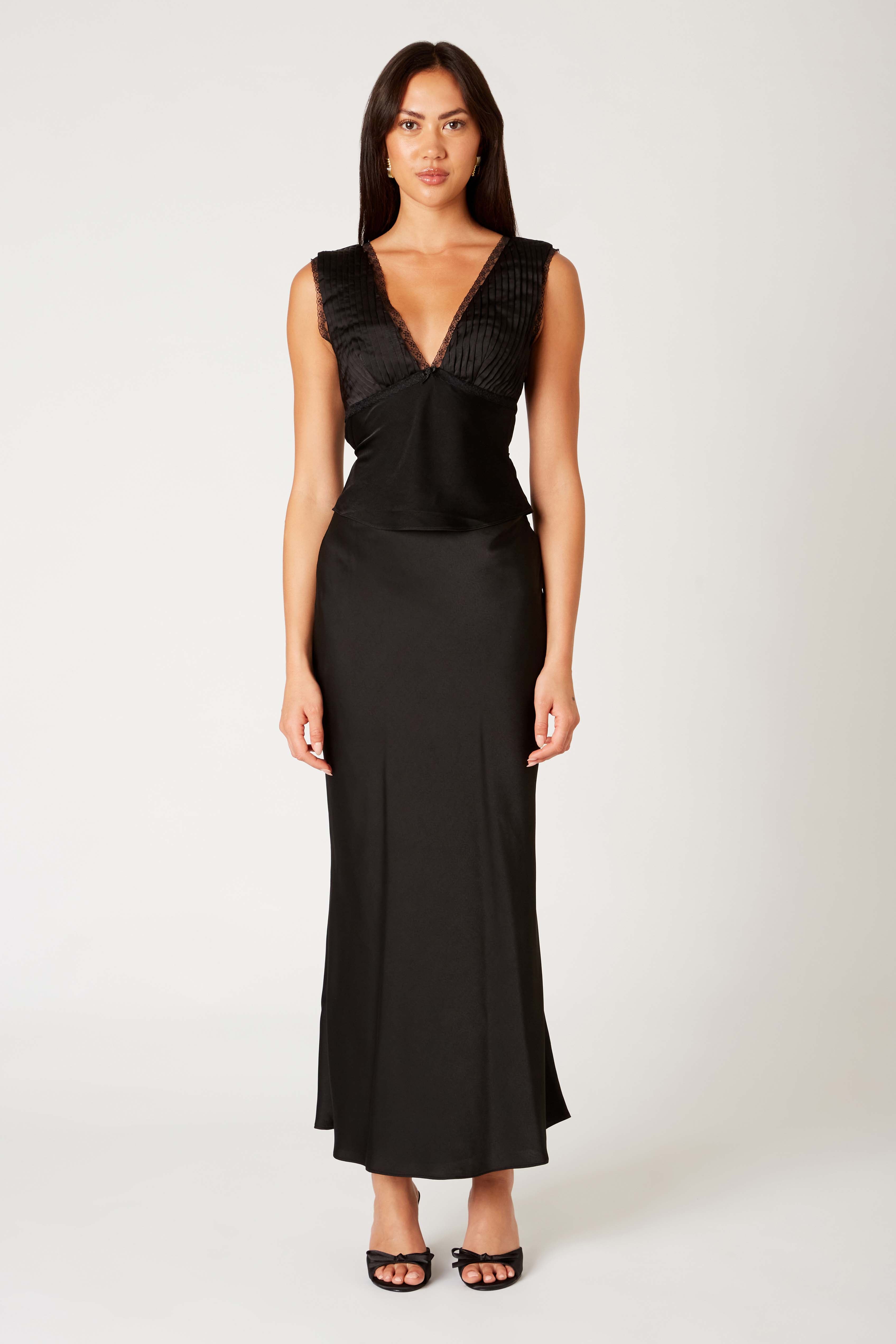Arlo Top in black front view