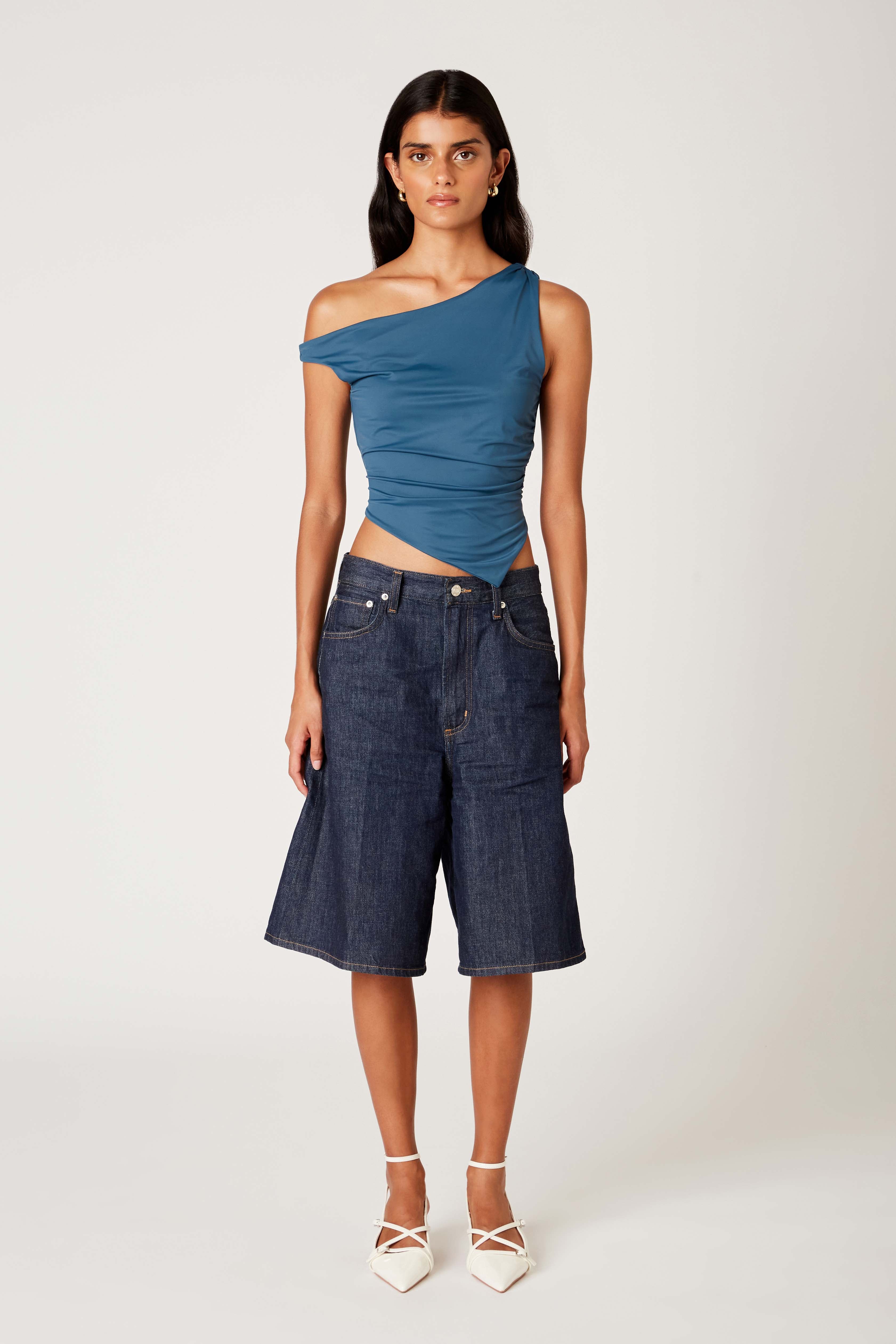 Jack Top in pond front view