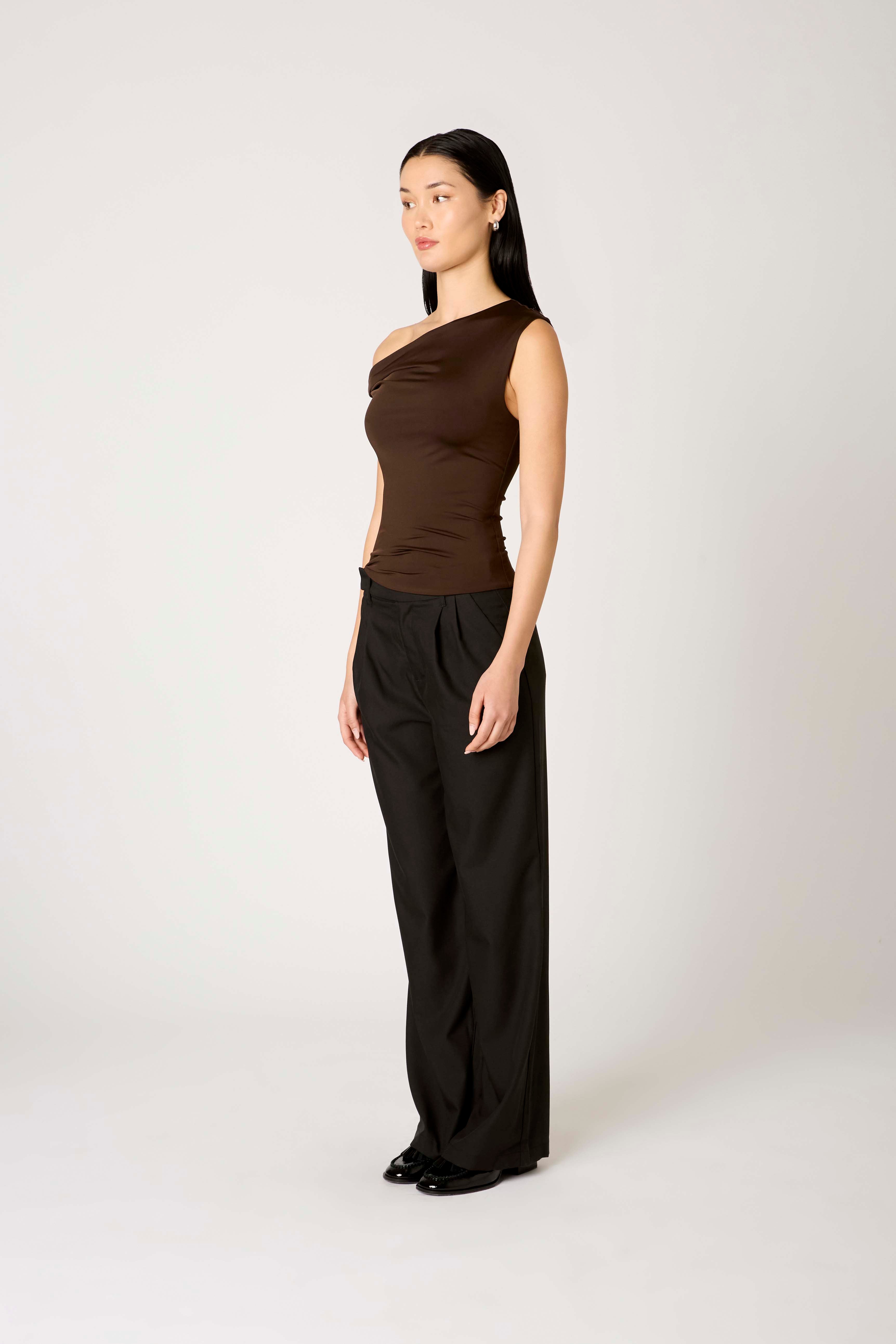 Fraise Top in espresso side view