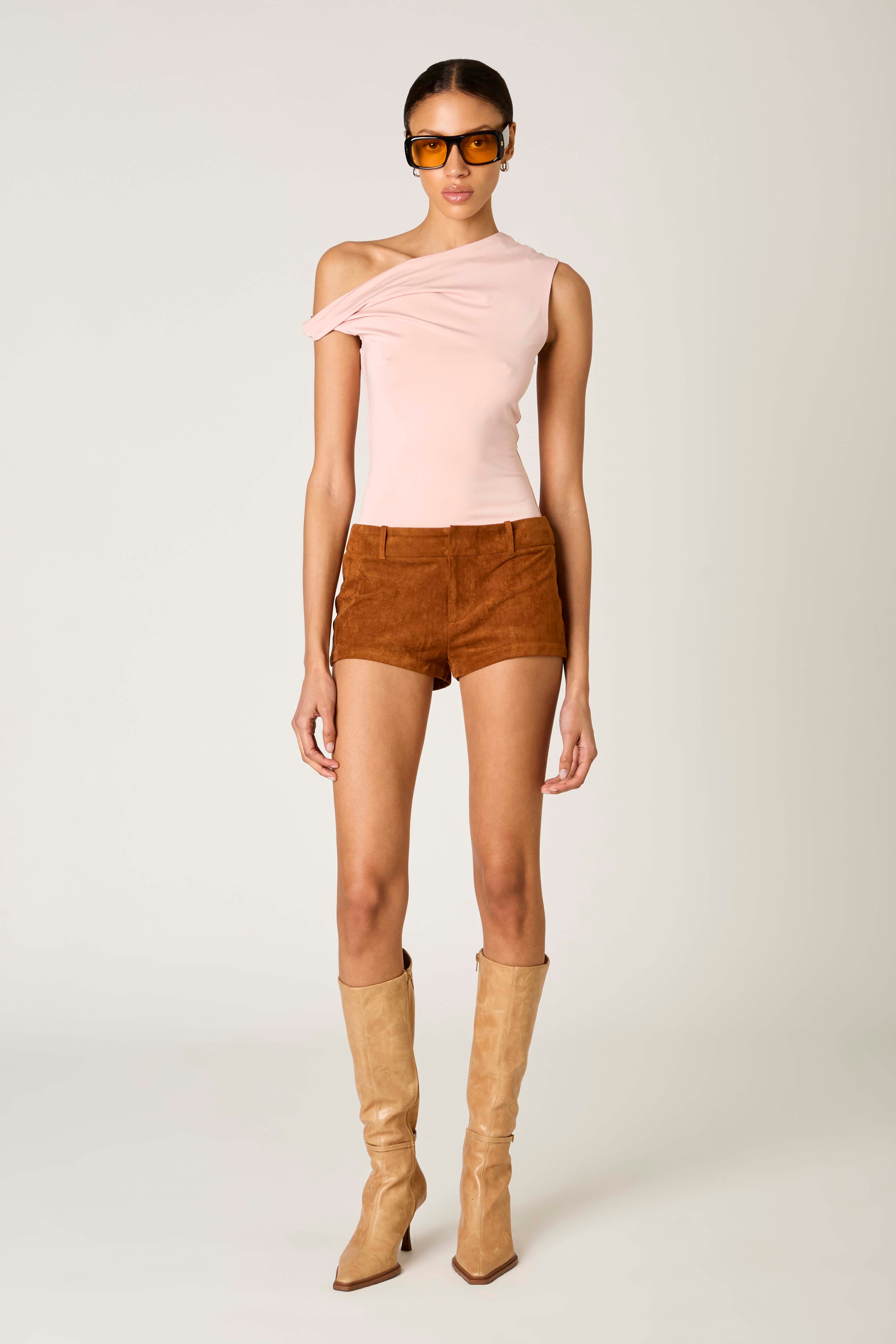 New Arrivals | Discover the Newest Collection by NIA