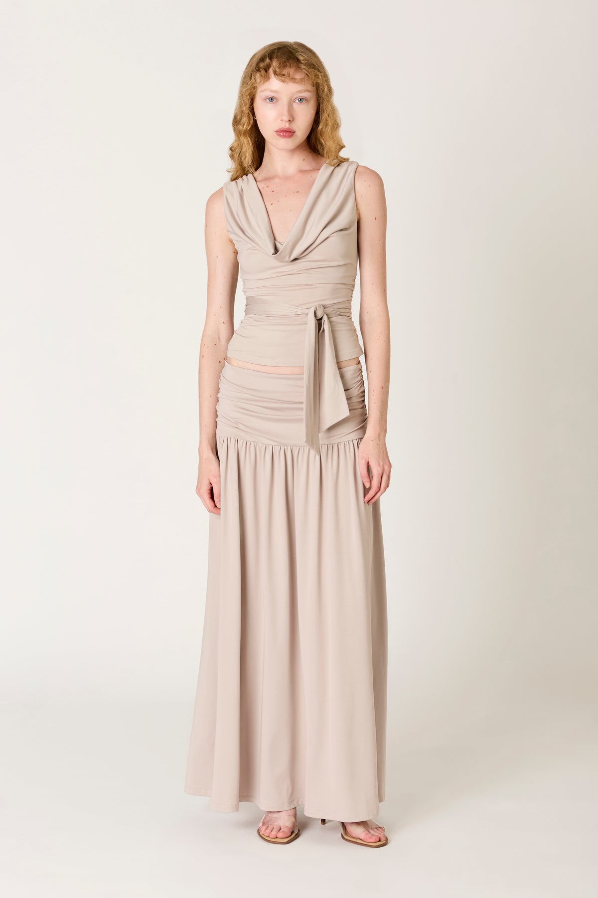 Fabula Top in clay front view
