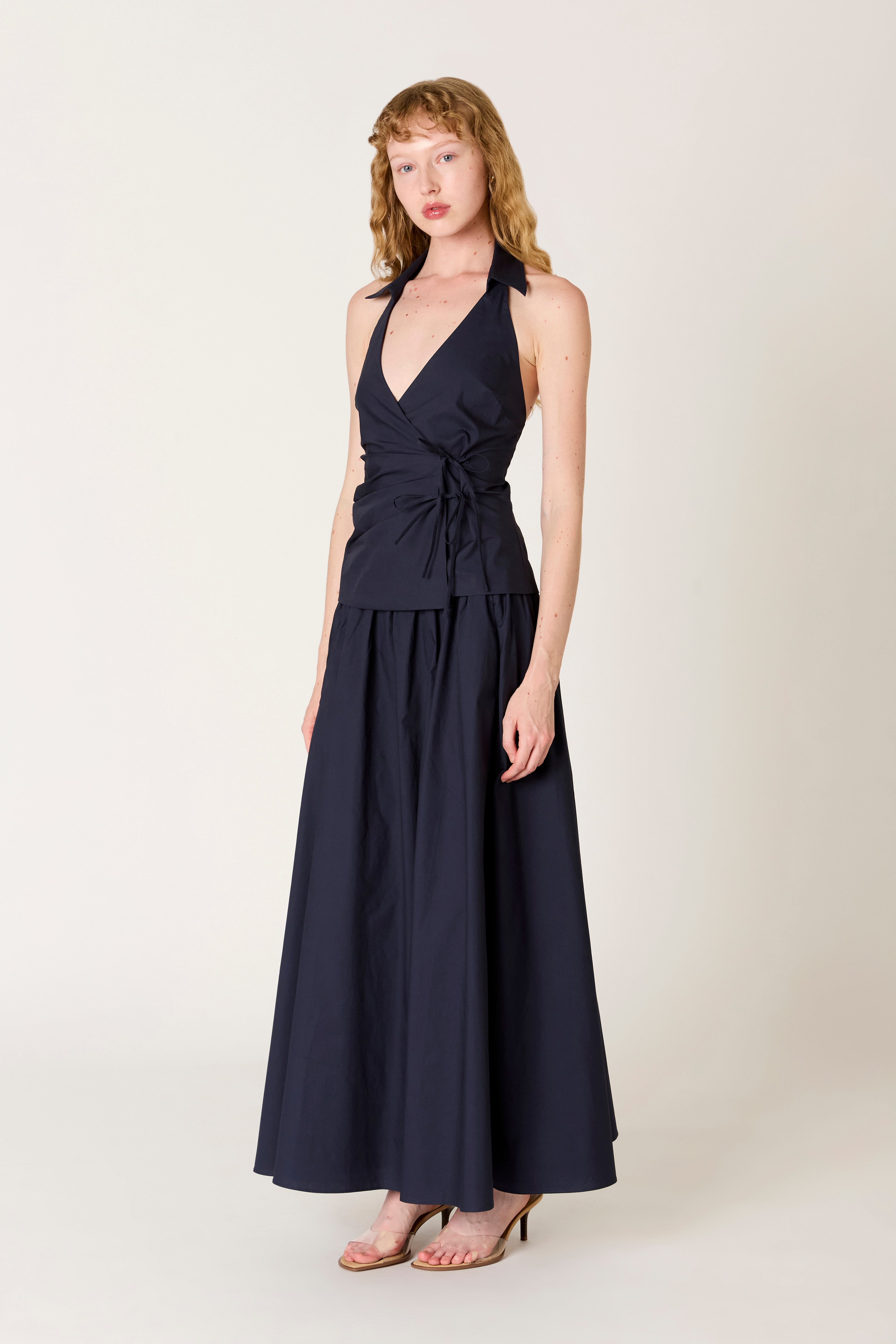 Valle Top in navy side view