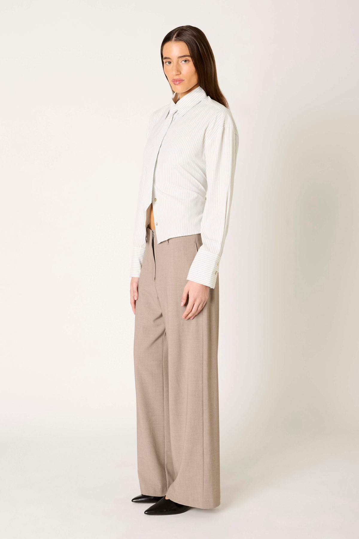 Cordelia Shirt in white side view