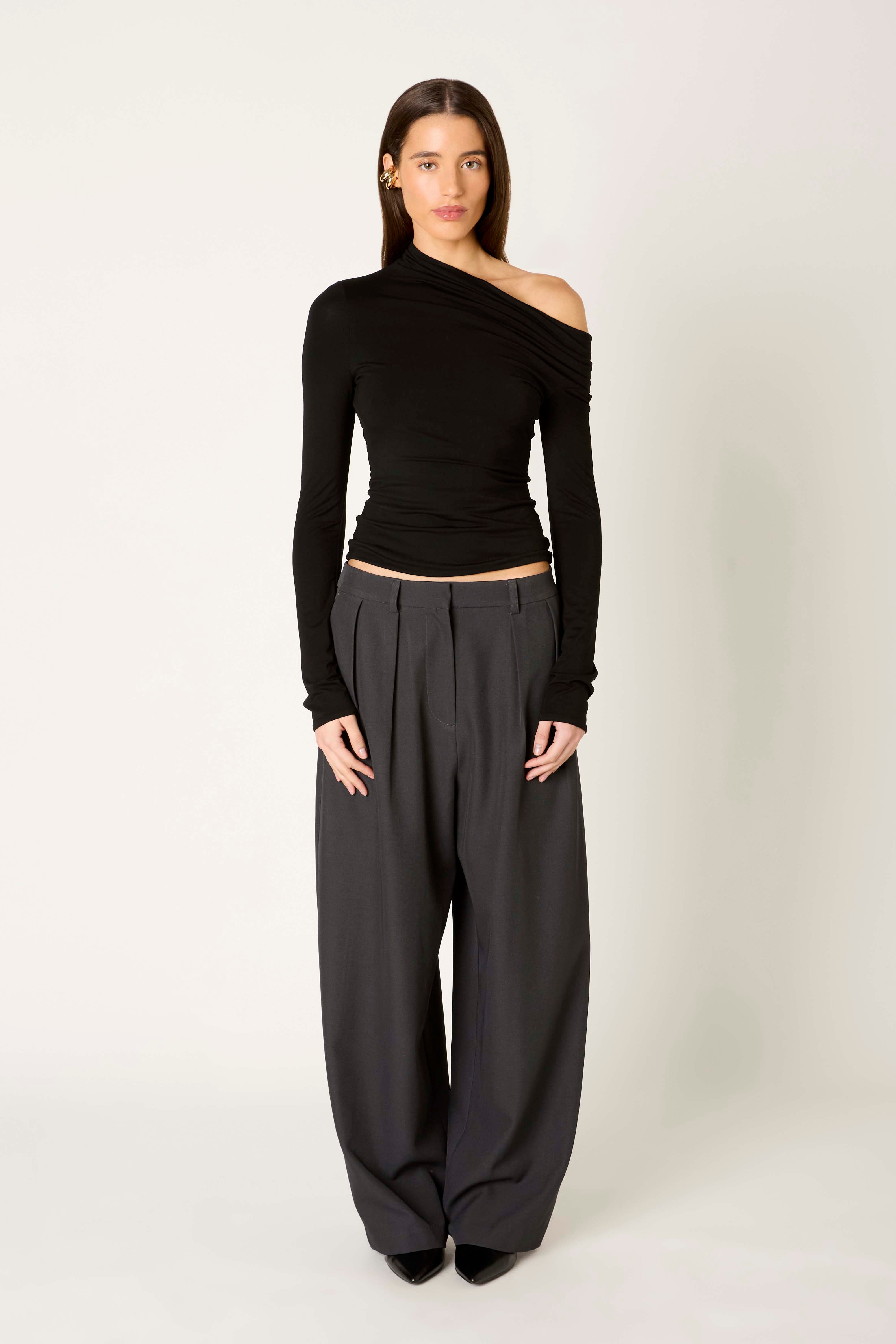 Illyria Top in black front view