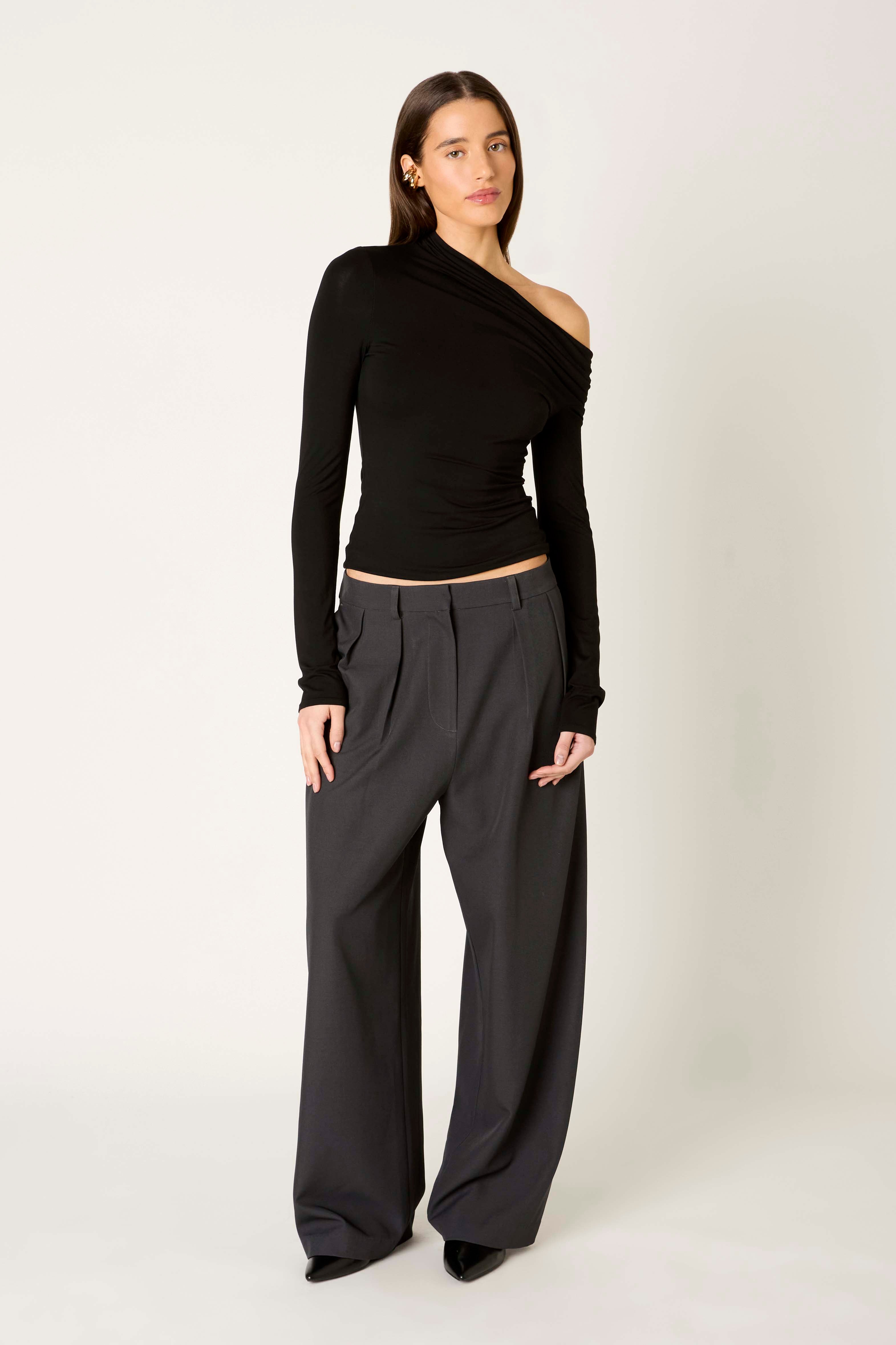 Illyria Top in black front view