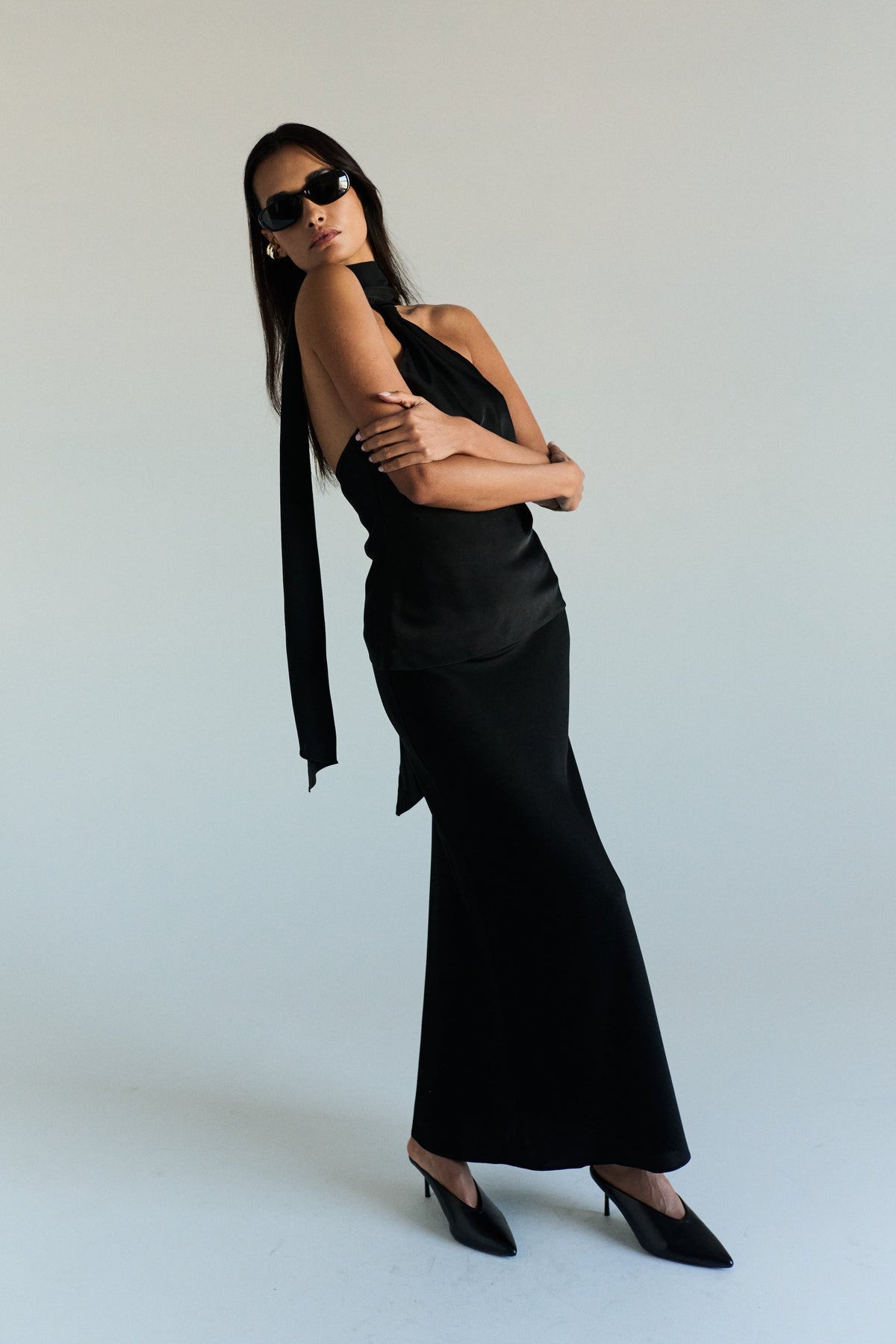 Robbie Skirt in black side view
