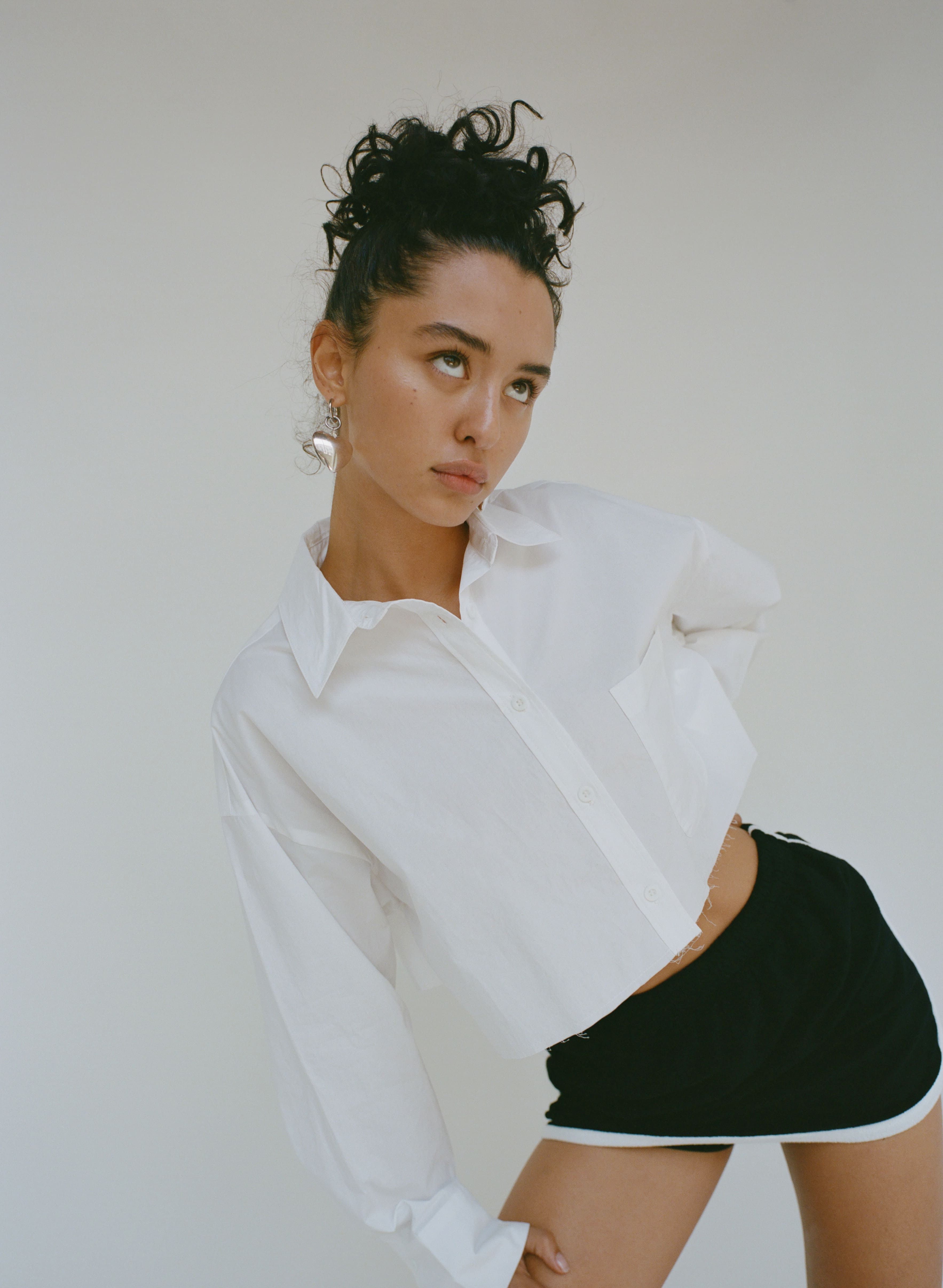 Austin shirt in white front 