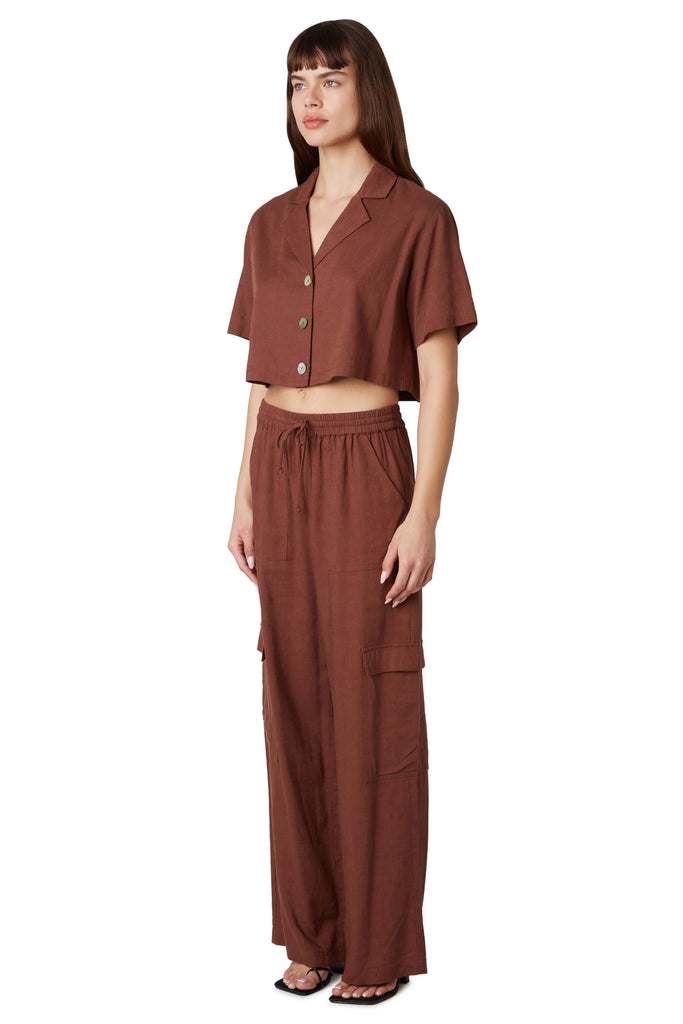Jacob cargo pant in russet brown side