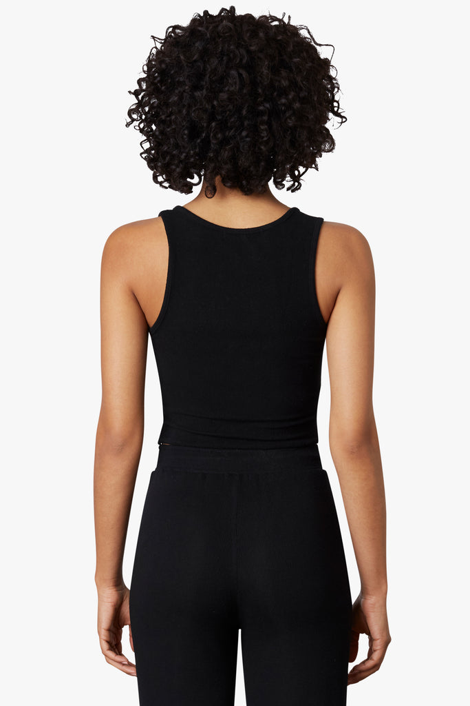 Essential Hacci Tank in black, back view