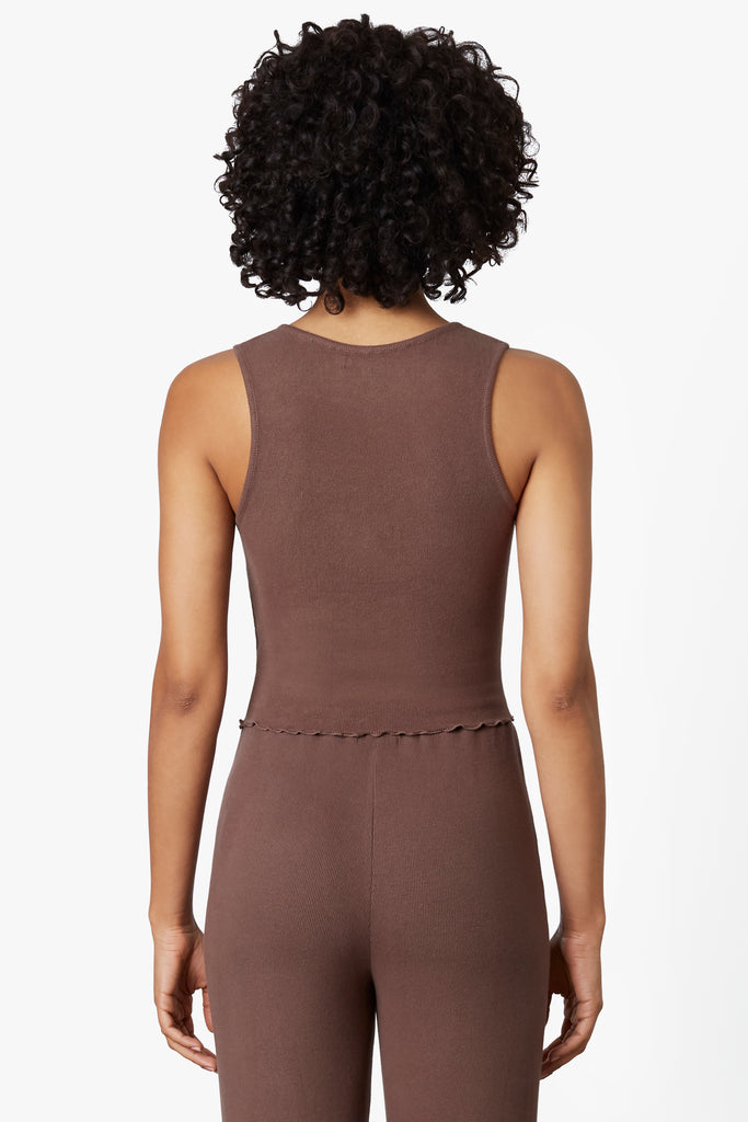 Essential Hacci Tank in chocolate, back view