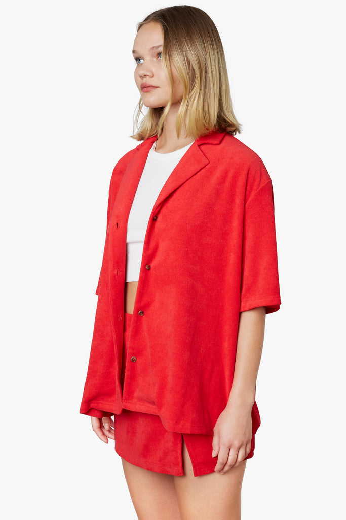 Doheny Shirt in cherry, side view